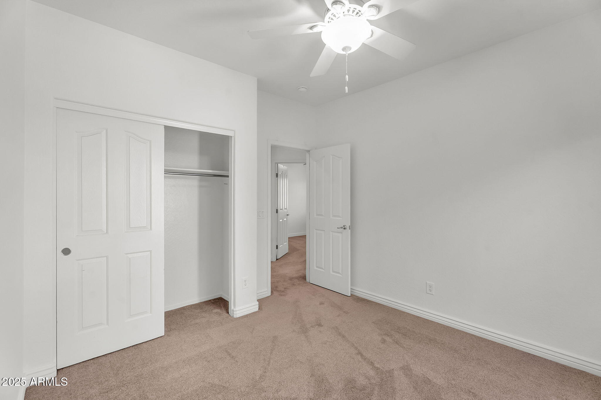 3068 E TAMARISK Street