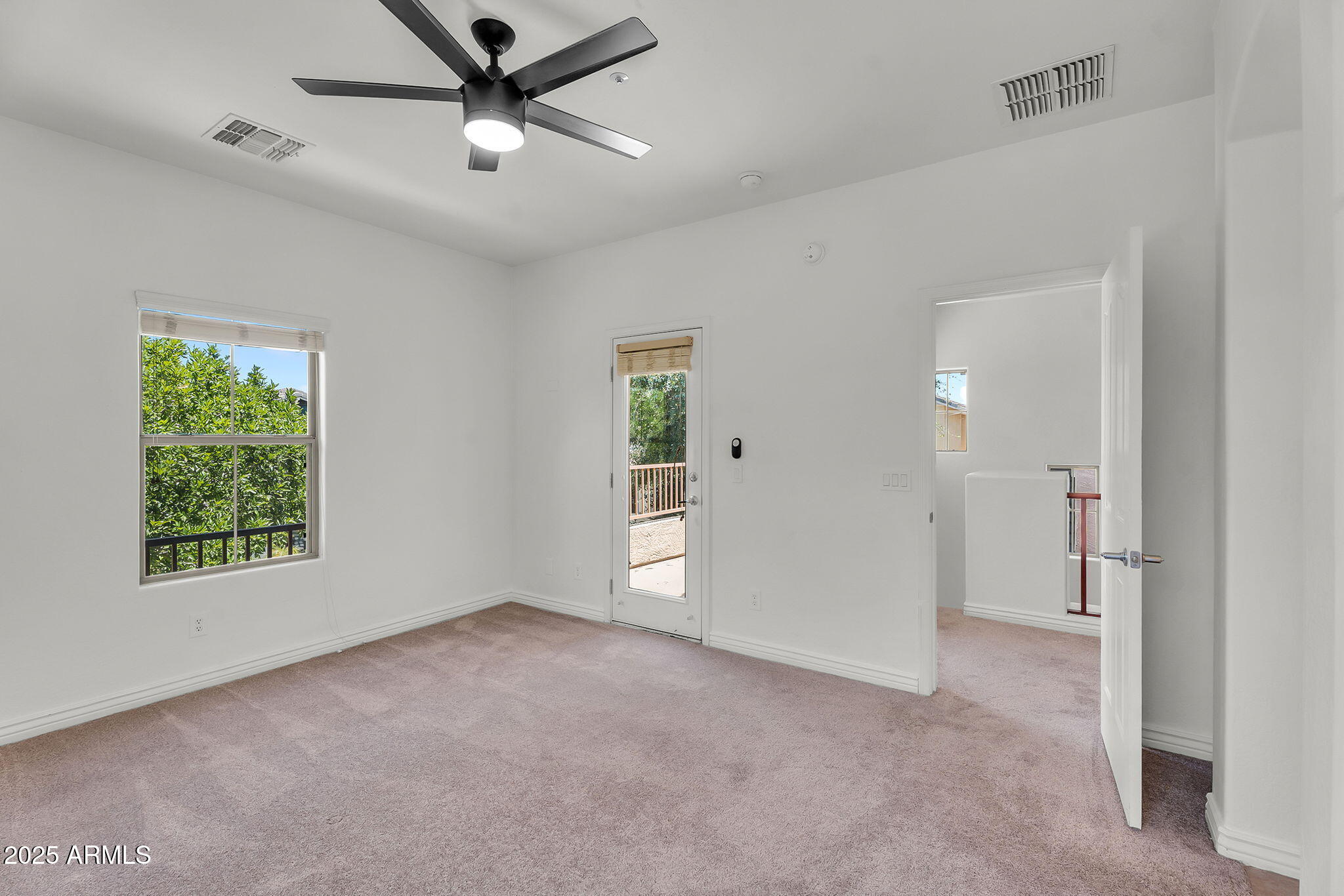 3068 E TAMARISK Street