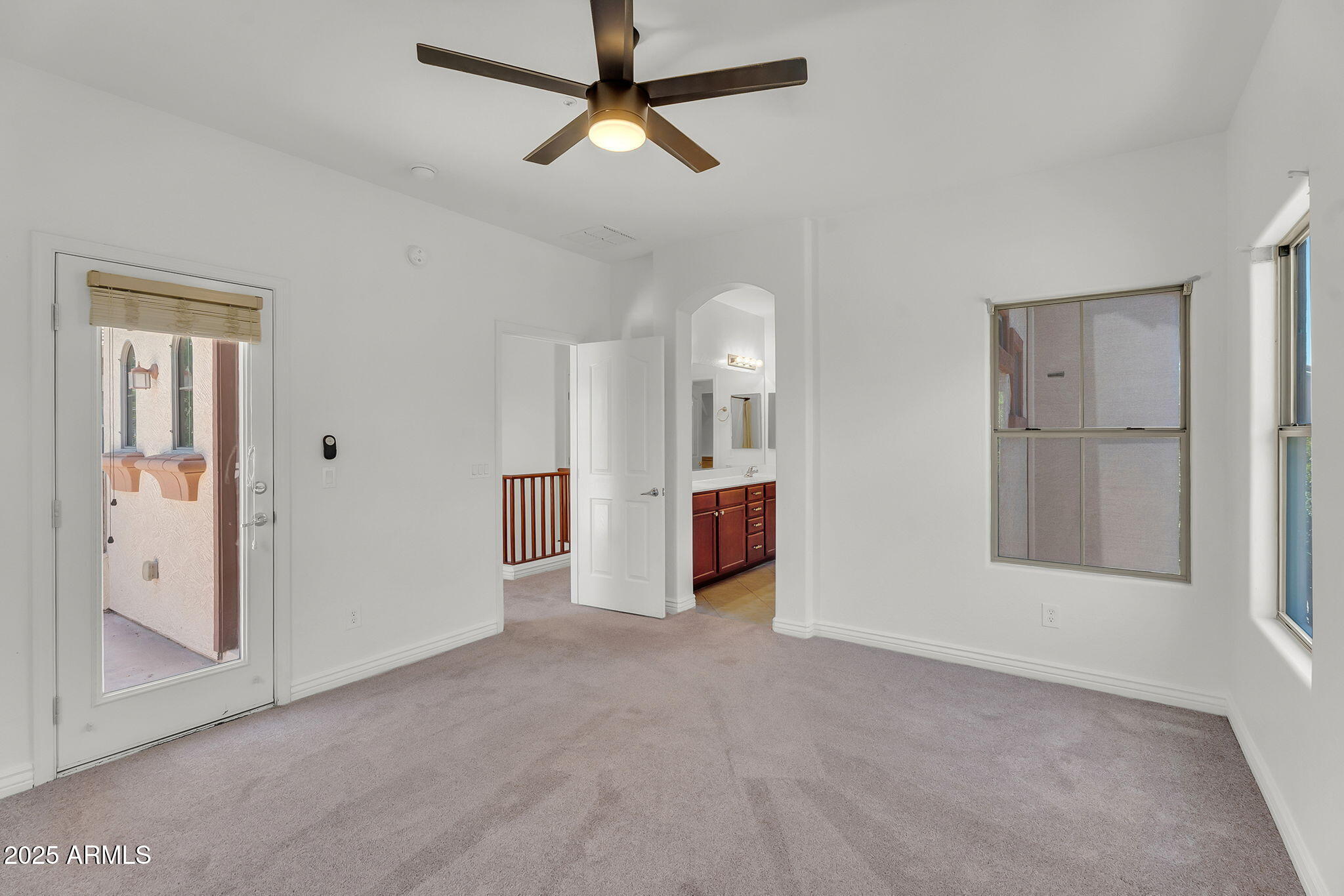 3068 E TAMARISK Street