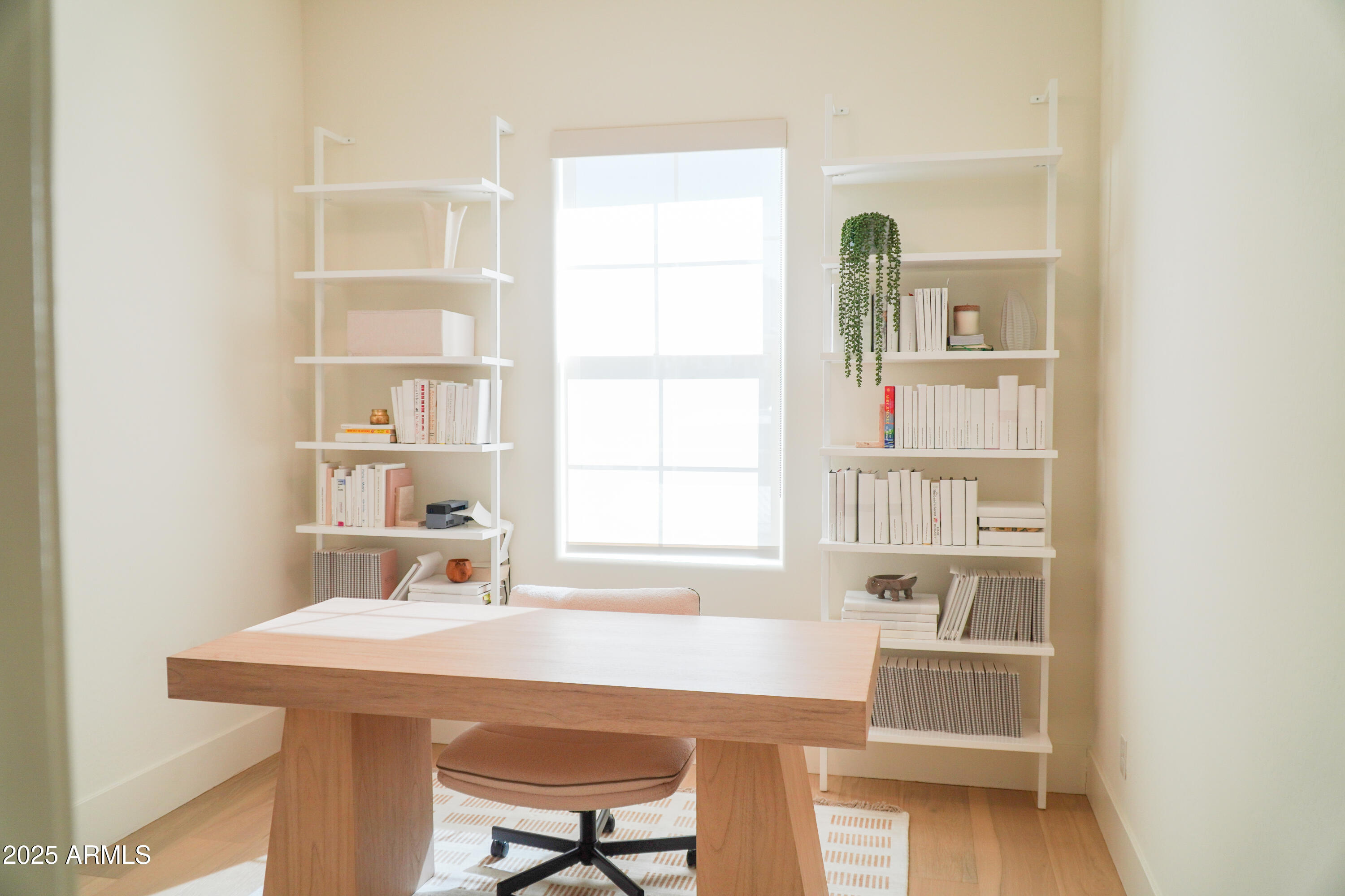 38500 N School House Road, 40