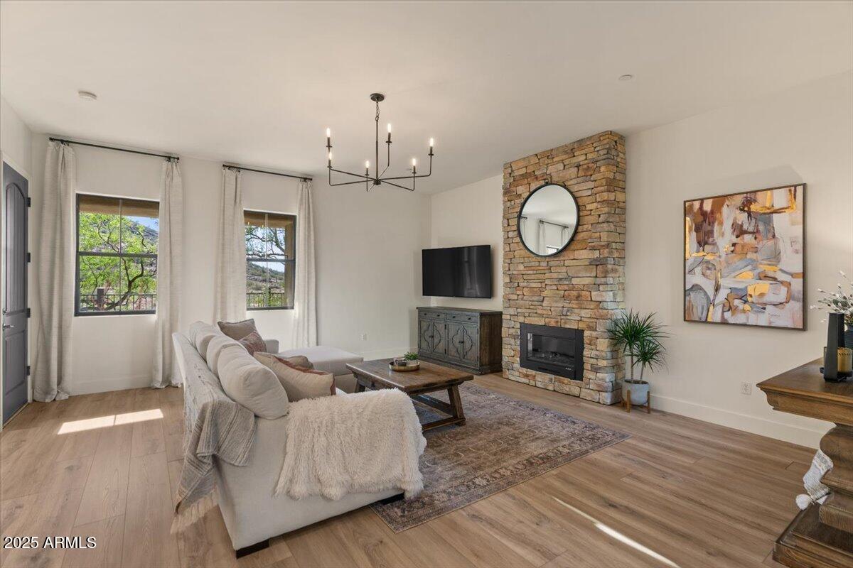 10055 N 142ND Street, 1010