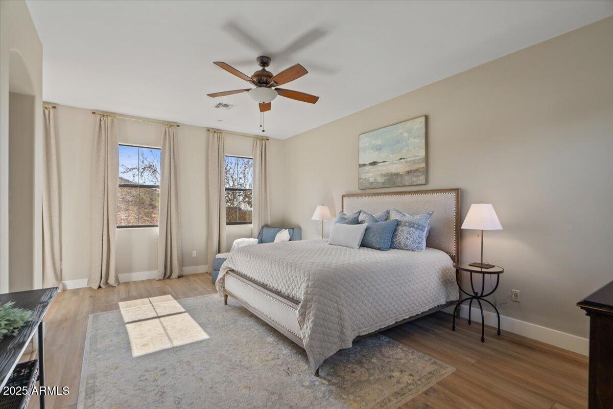 10055 N 142ND Street, 1010