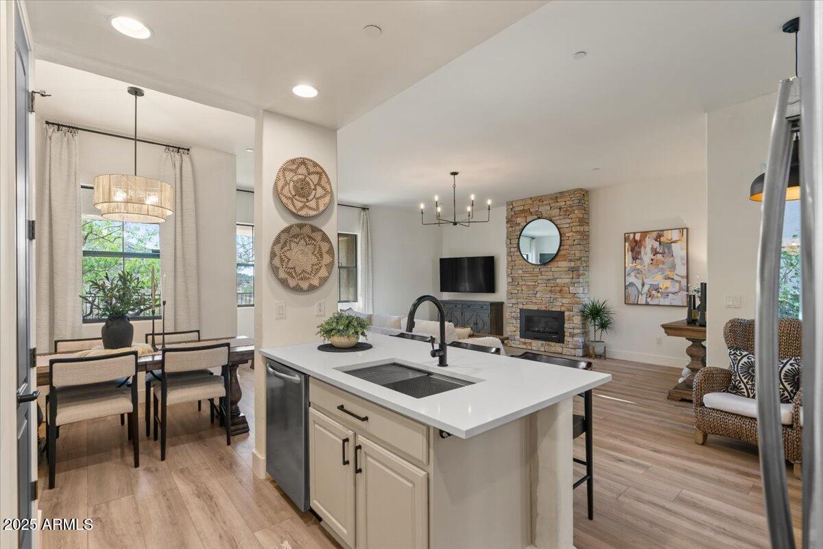 10055 N 142ND Street, 1010