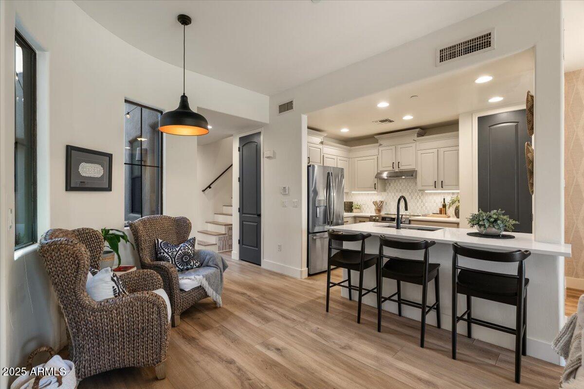 10055 N 142ND Street, 1010