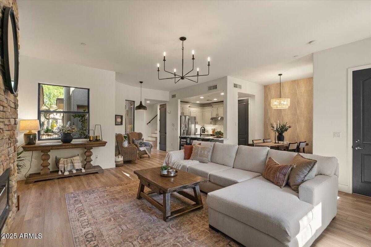 10055 N 142ND Street, 1010