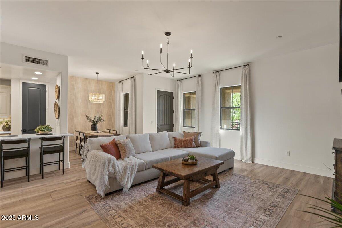 10055 N 142ND Street, 1010