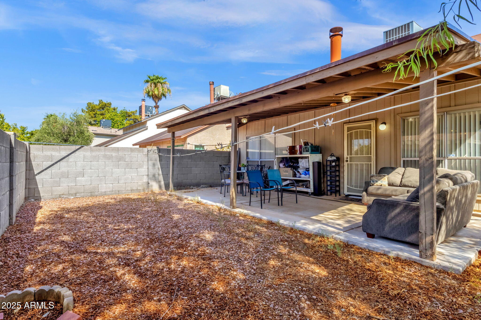 3833 W IVANHOE Street