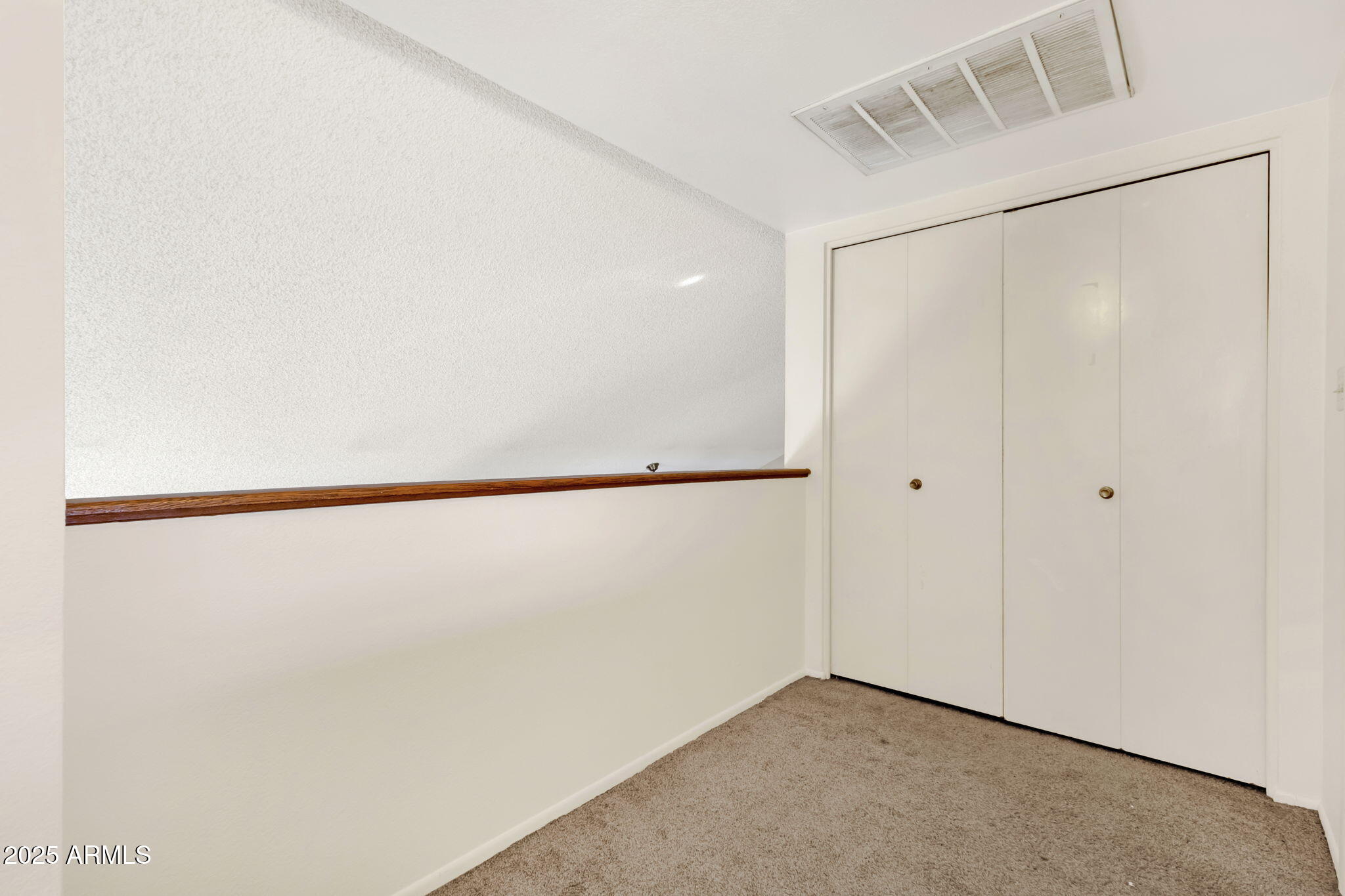 3833 W IVANHOE Street