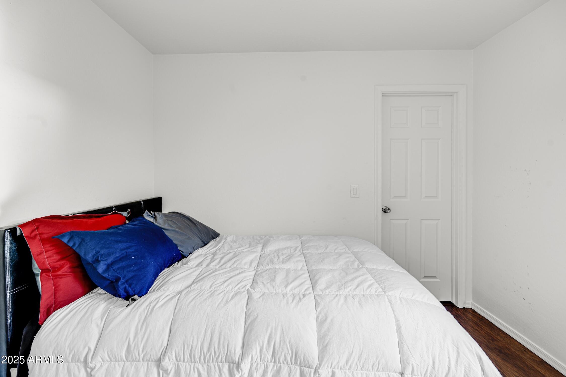 22052 W CASEY Lane