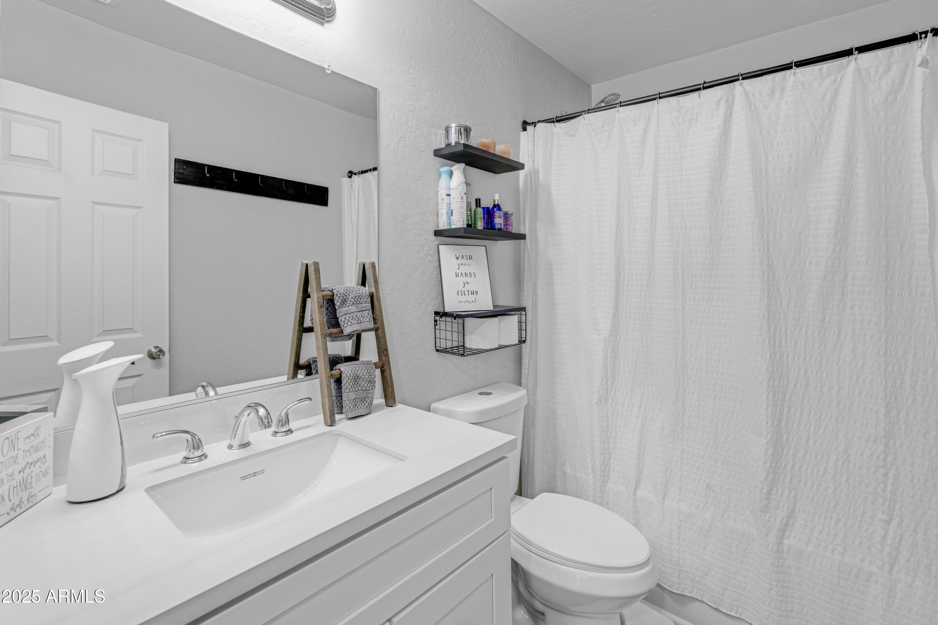 22052 W CASEY Lane