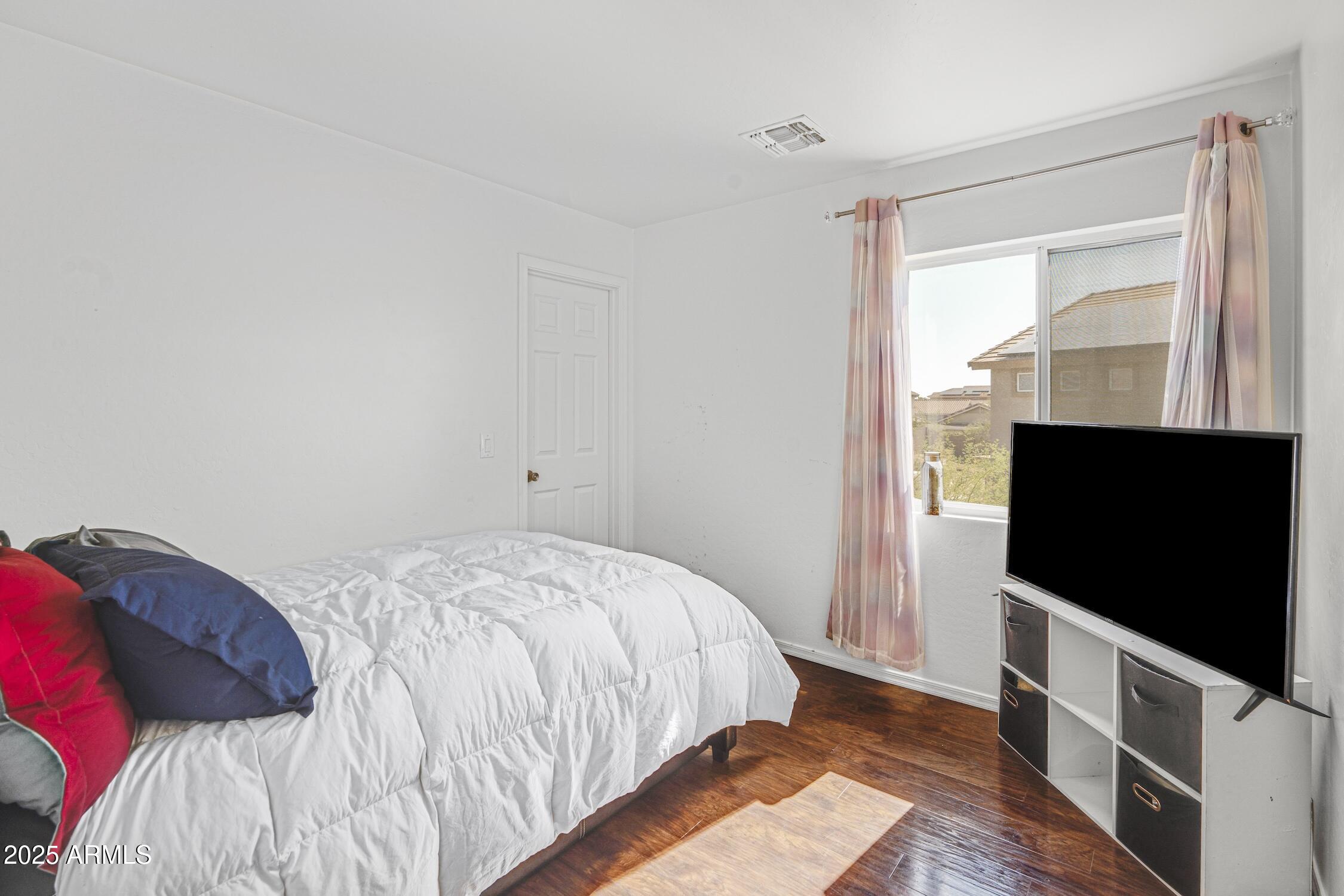 22052 W CASEY Lane