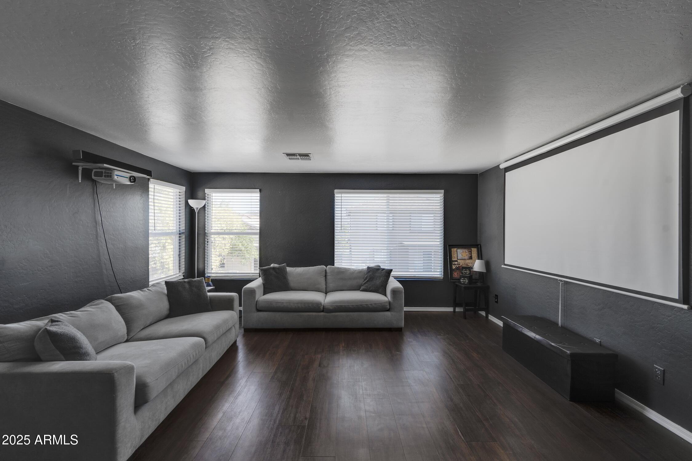22052 W CASEY Lane