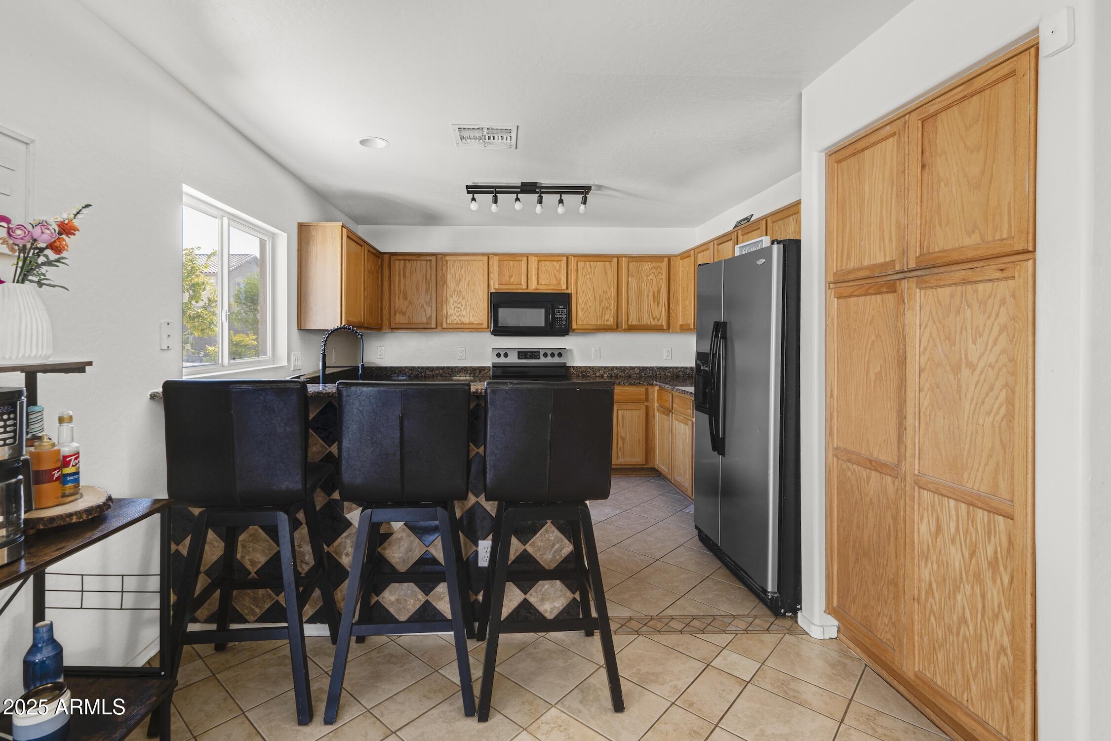 22052 W CASEY Lane