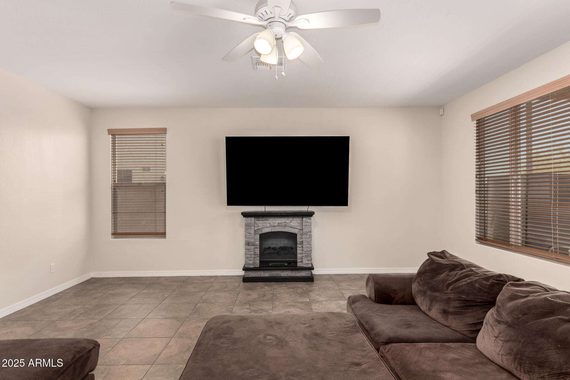 3211 N SPYGLASS Court, Florence