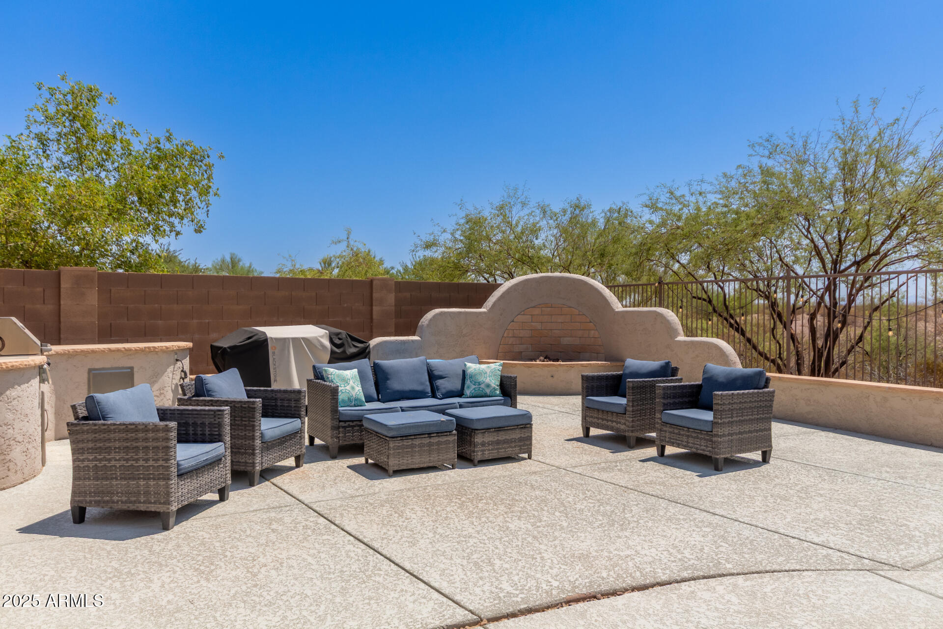 3211 N SPYGLASS Court, Florence