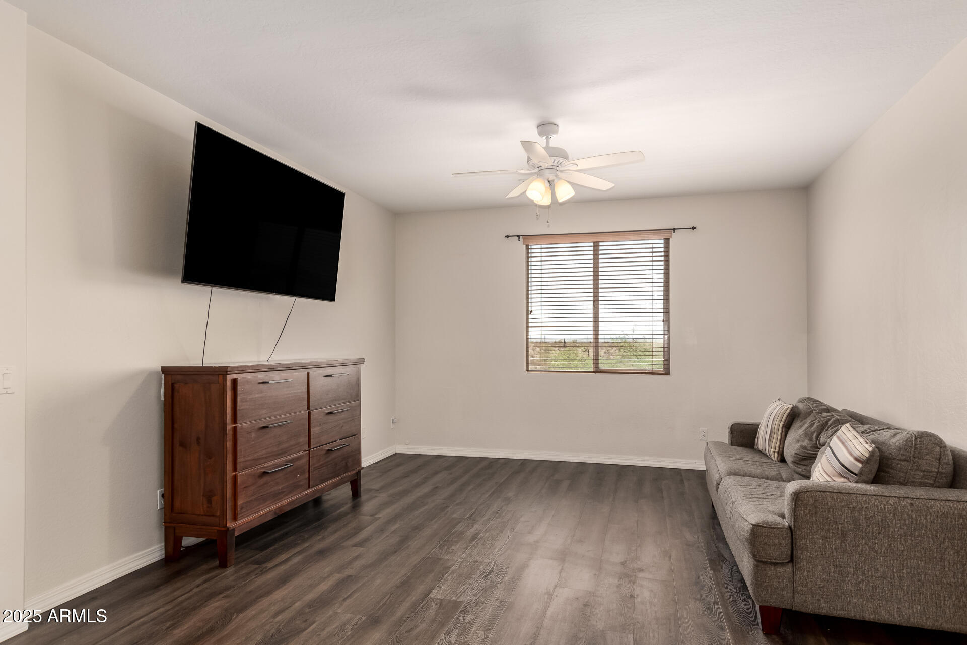 3211 N SPYGLASS Court, Florence