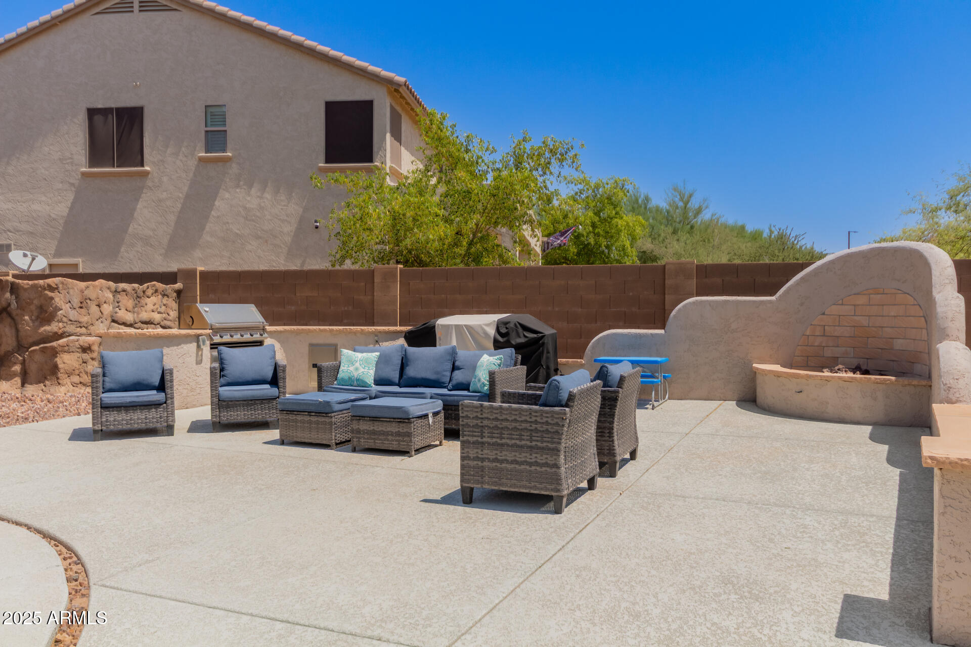 3211 N SPYGLASS Court, Florence