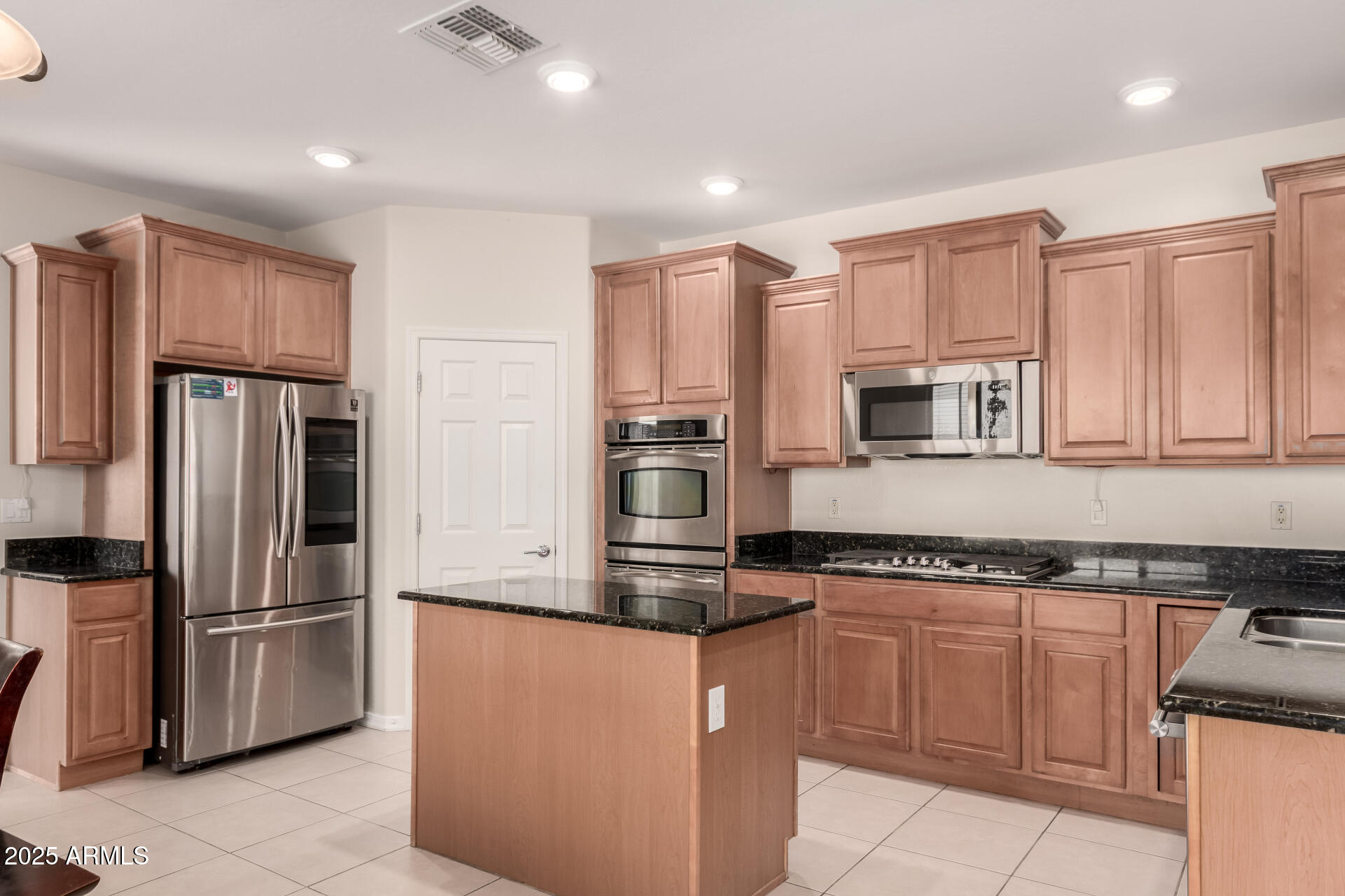 3211 N SPYGLASS Court, Florence