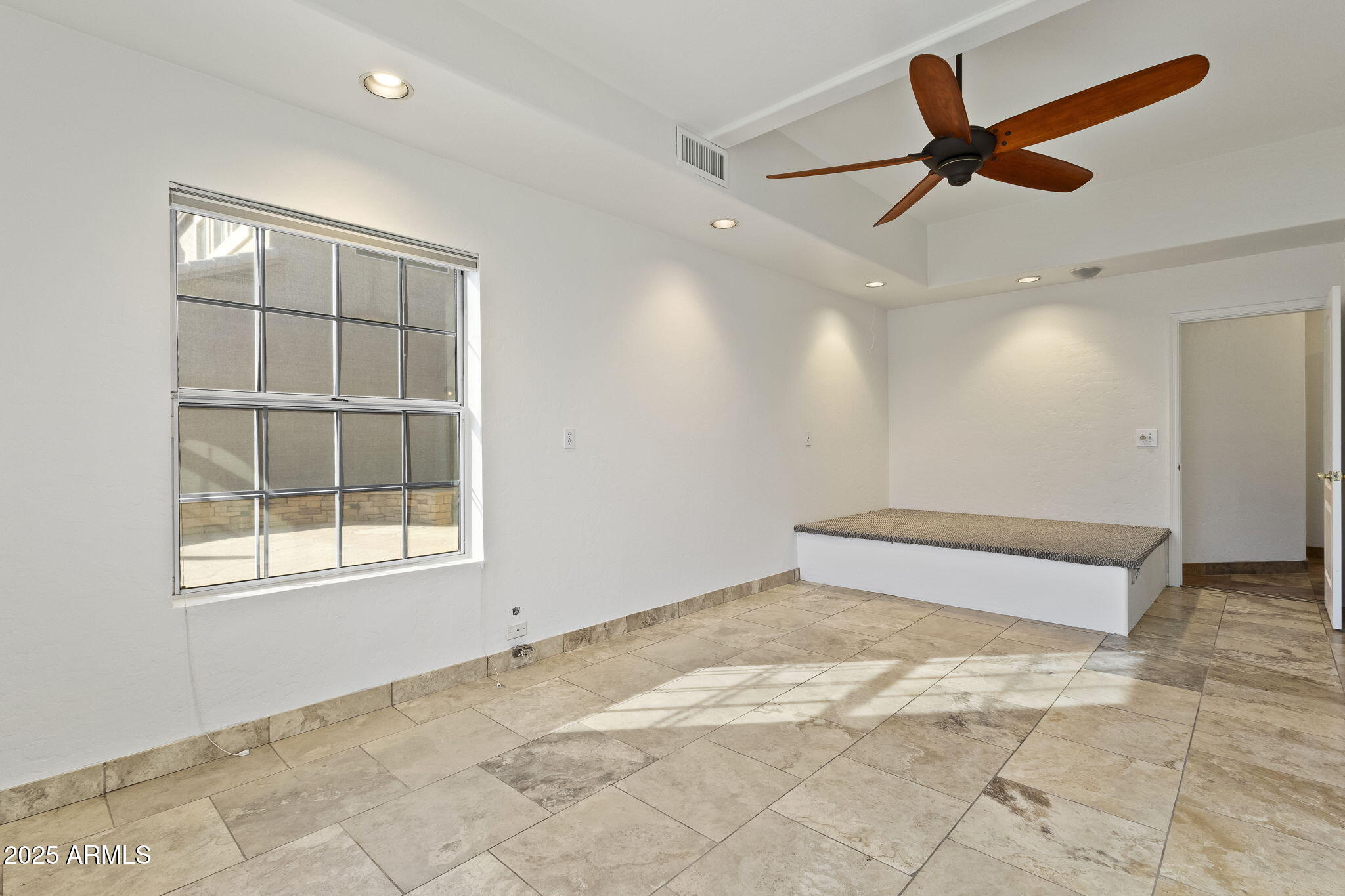 15413 S 31ST Place