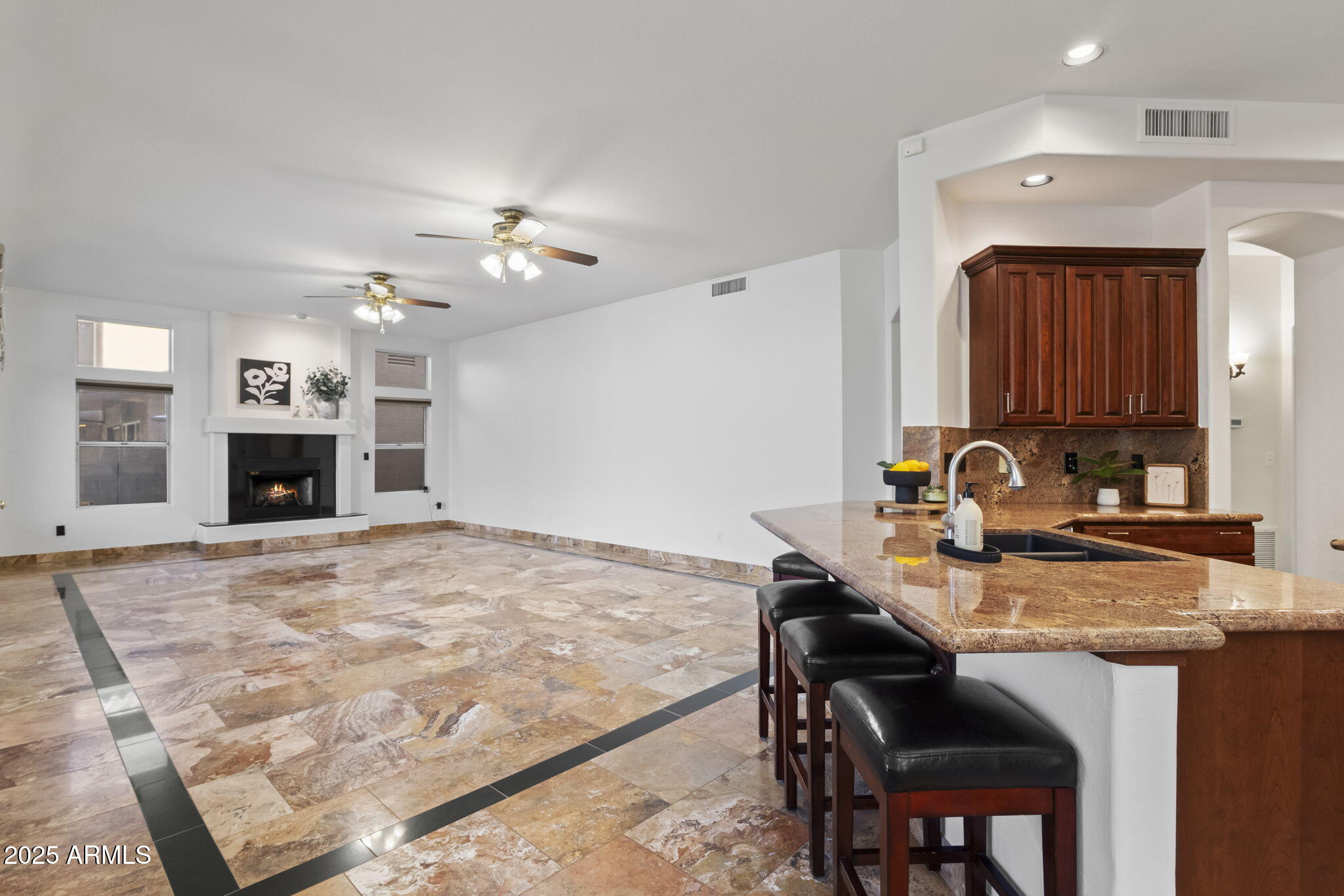 15413 S 31ST Place