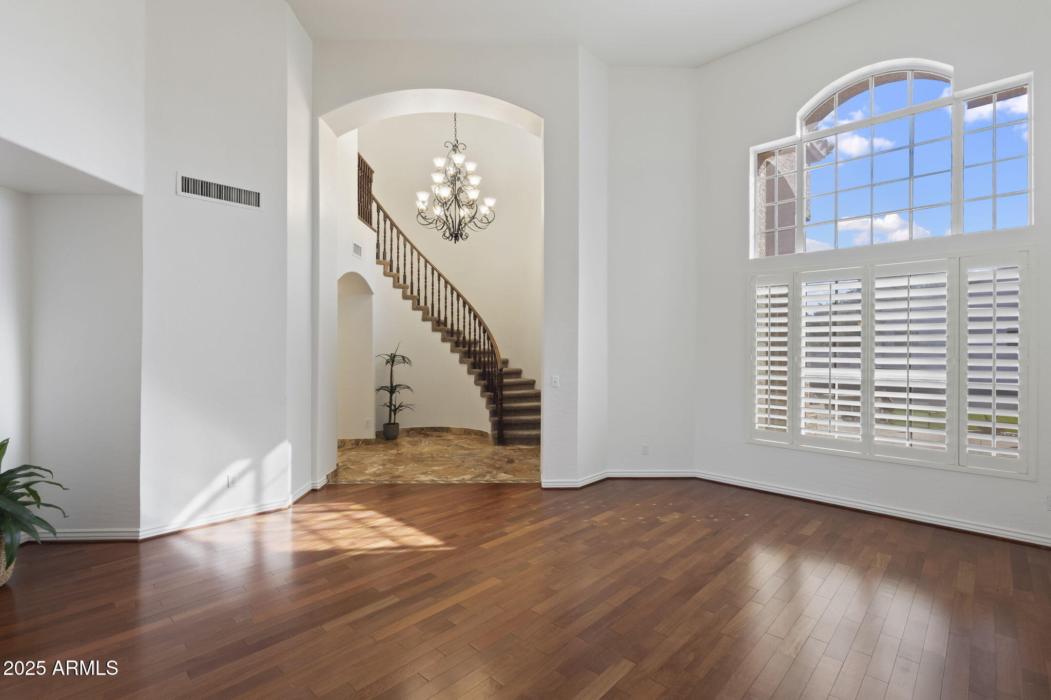 15413 S 31ST Place