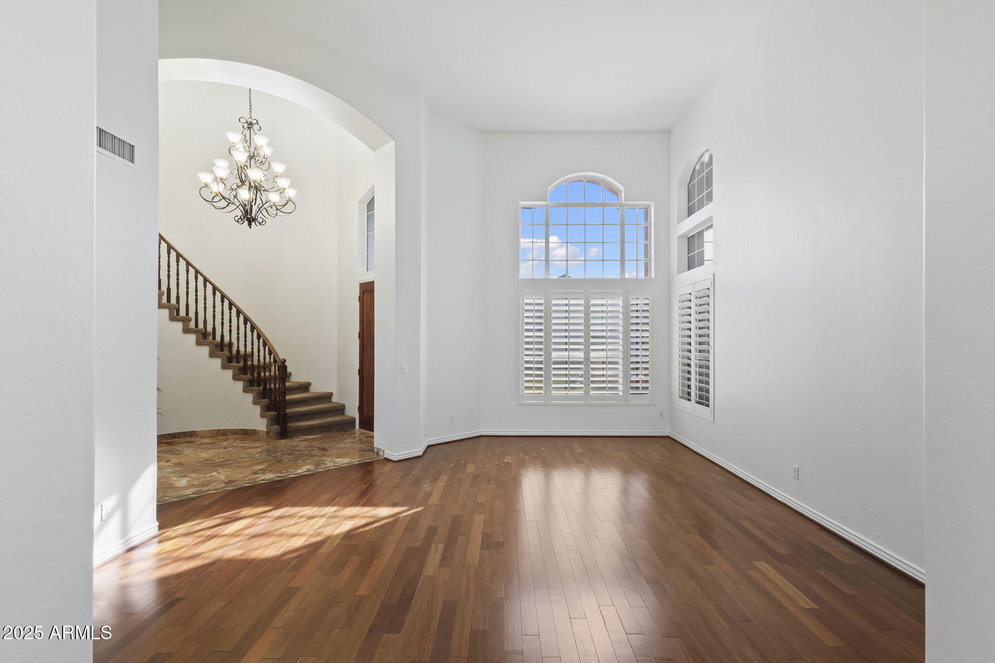 15413 S 31ST Place