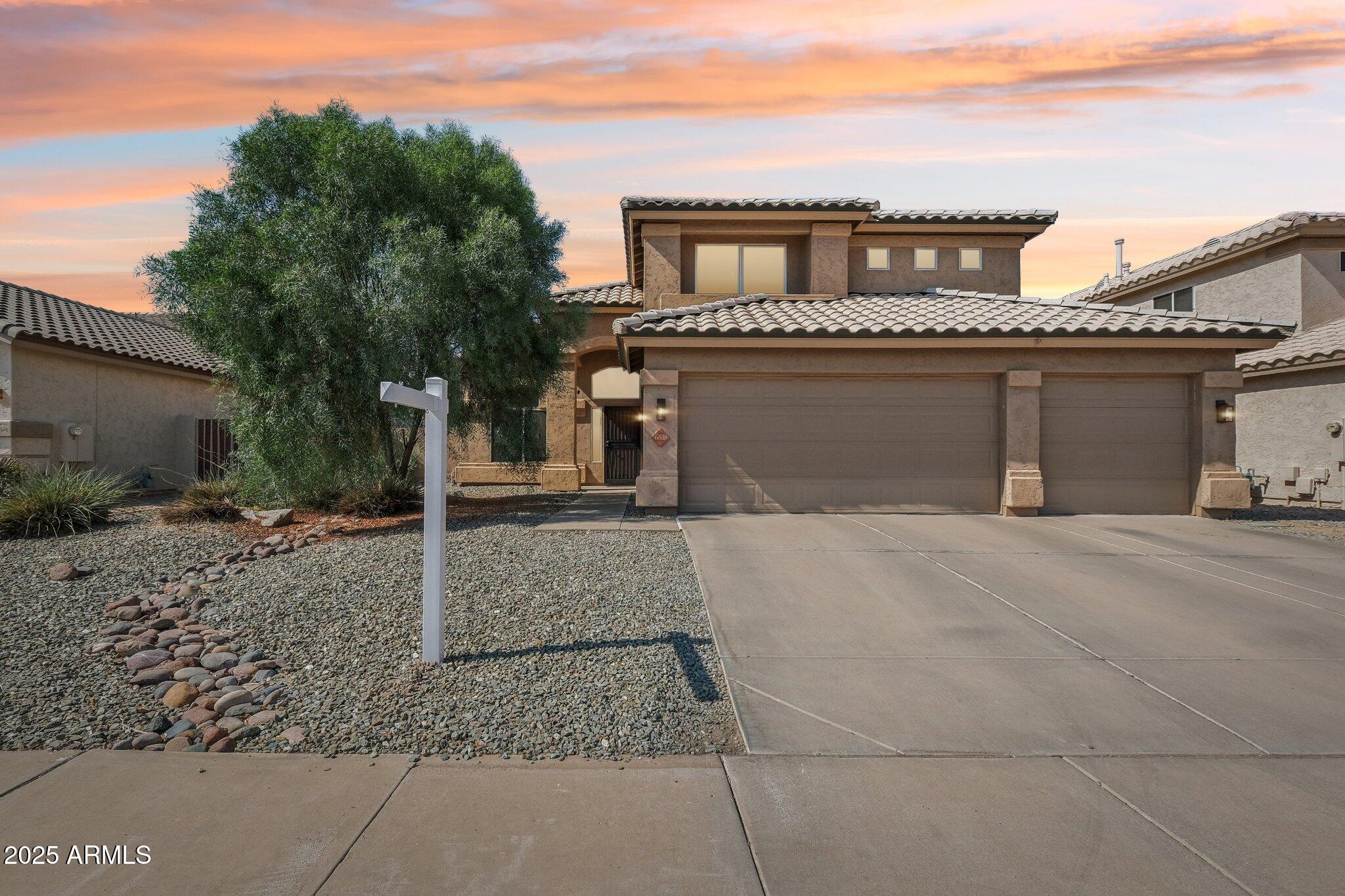 6638 W VIA MONTOYA Drive