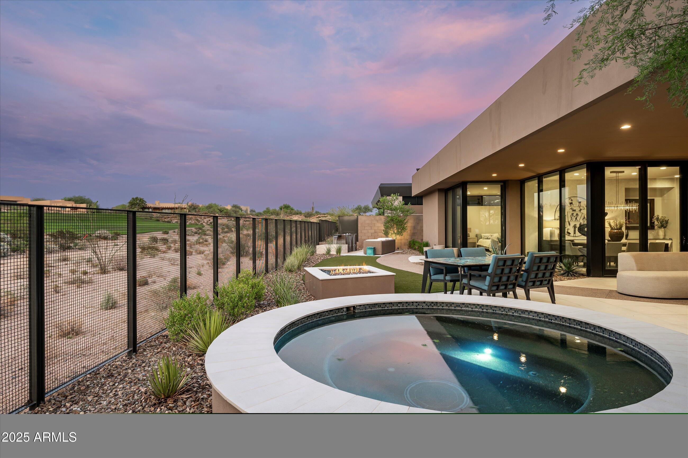 37200 N CAVE CREEK Road, 1009