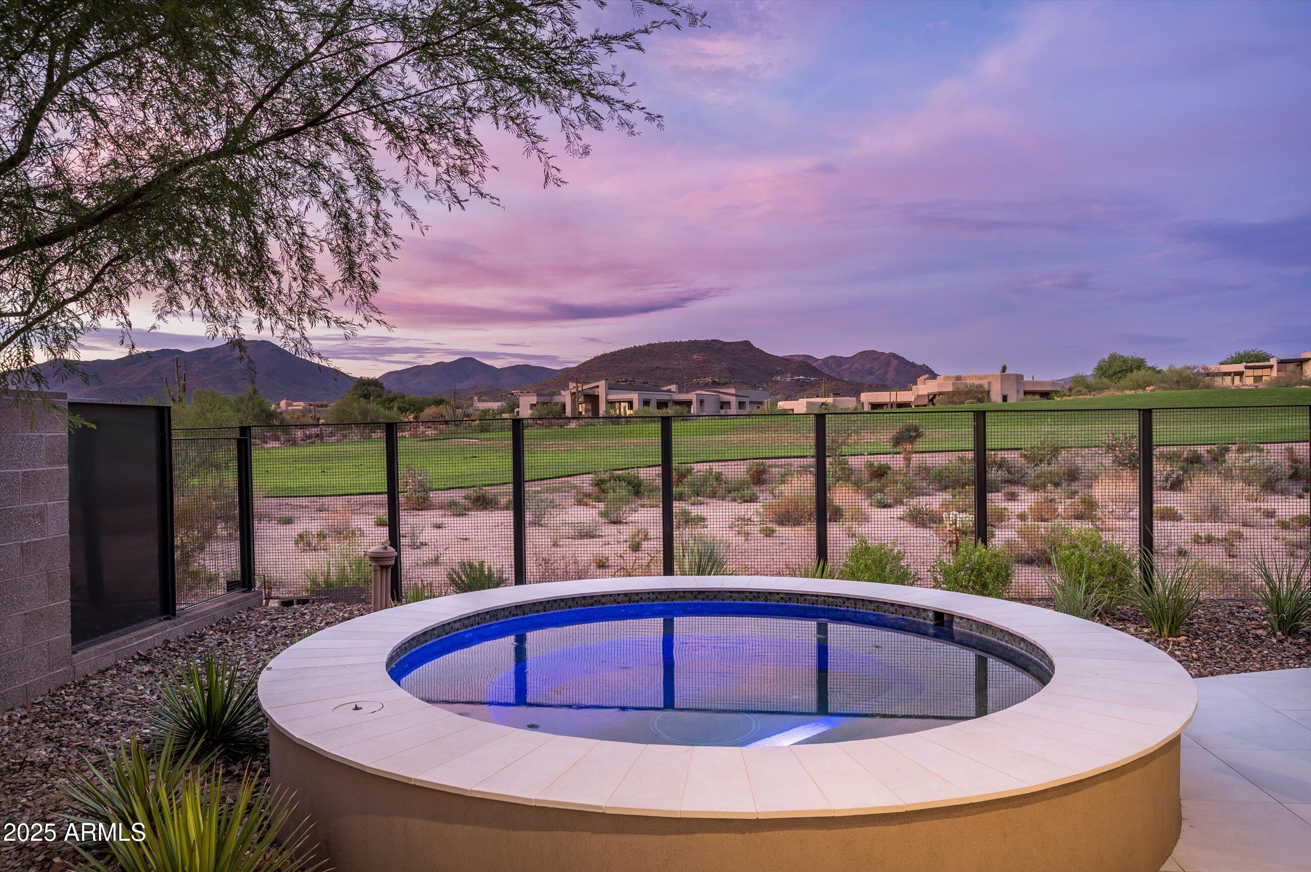 37200 N CAVE CREEK Road, 1009