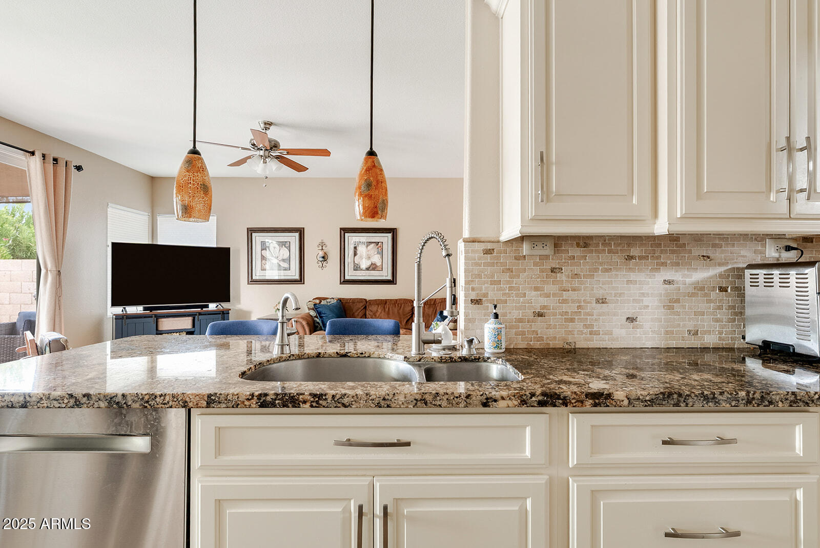 2822 E Muirwood Drive