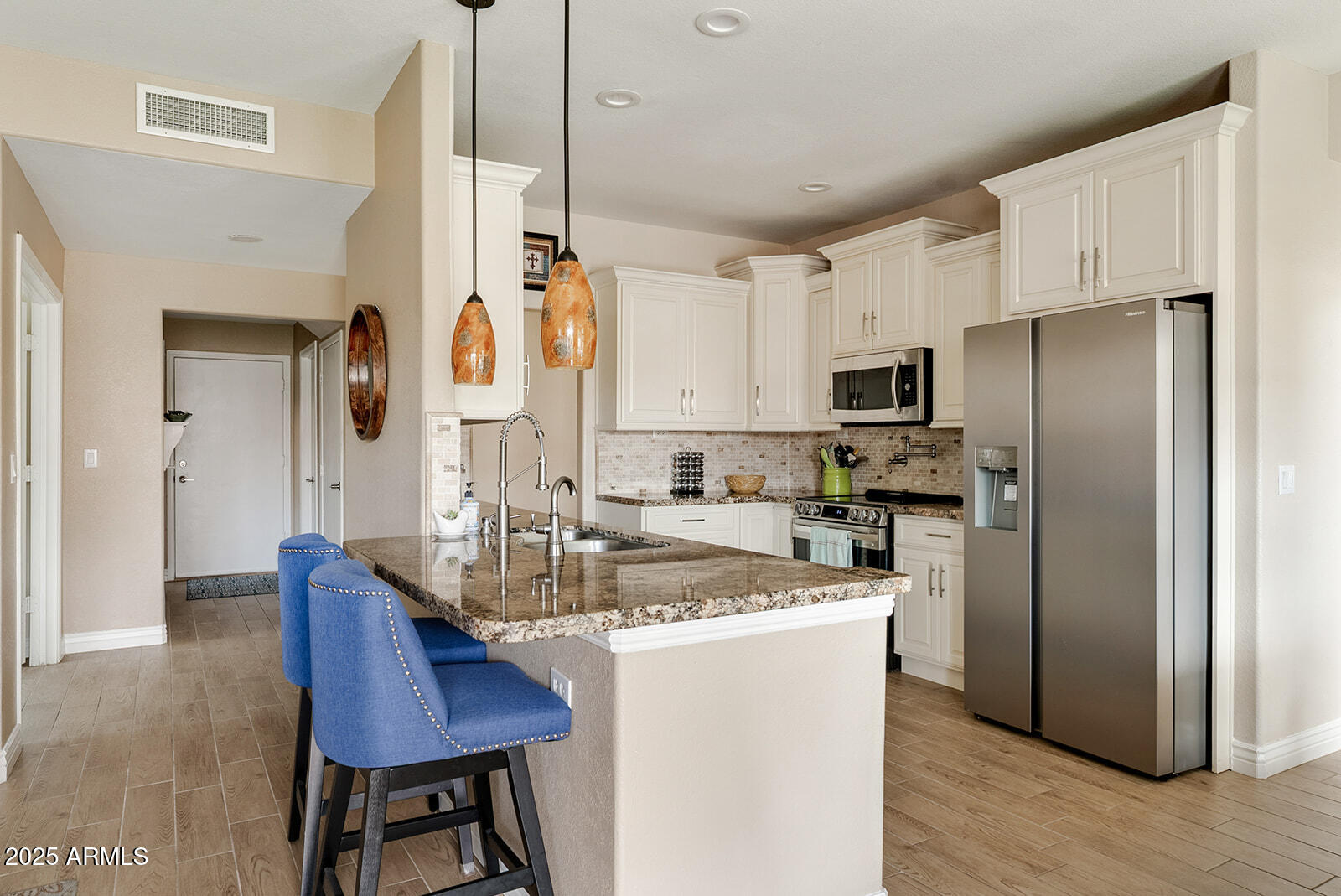 2822 E Muirwood Drive