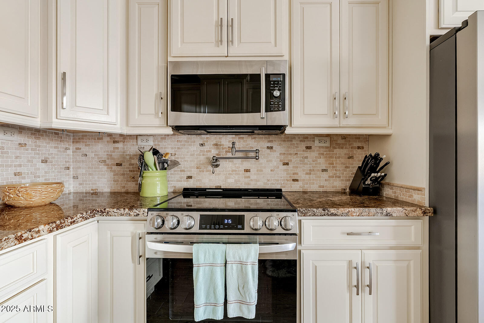 2822 E Muirwood Drive