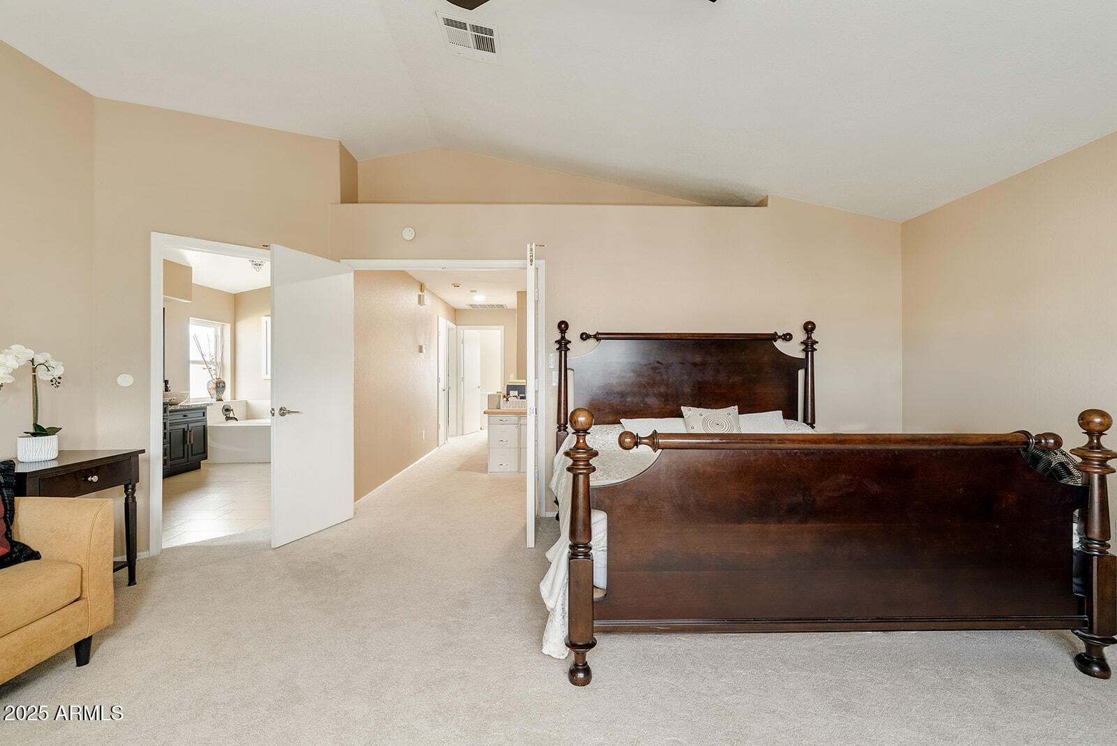 2822 E Muirwood Drive