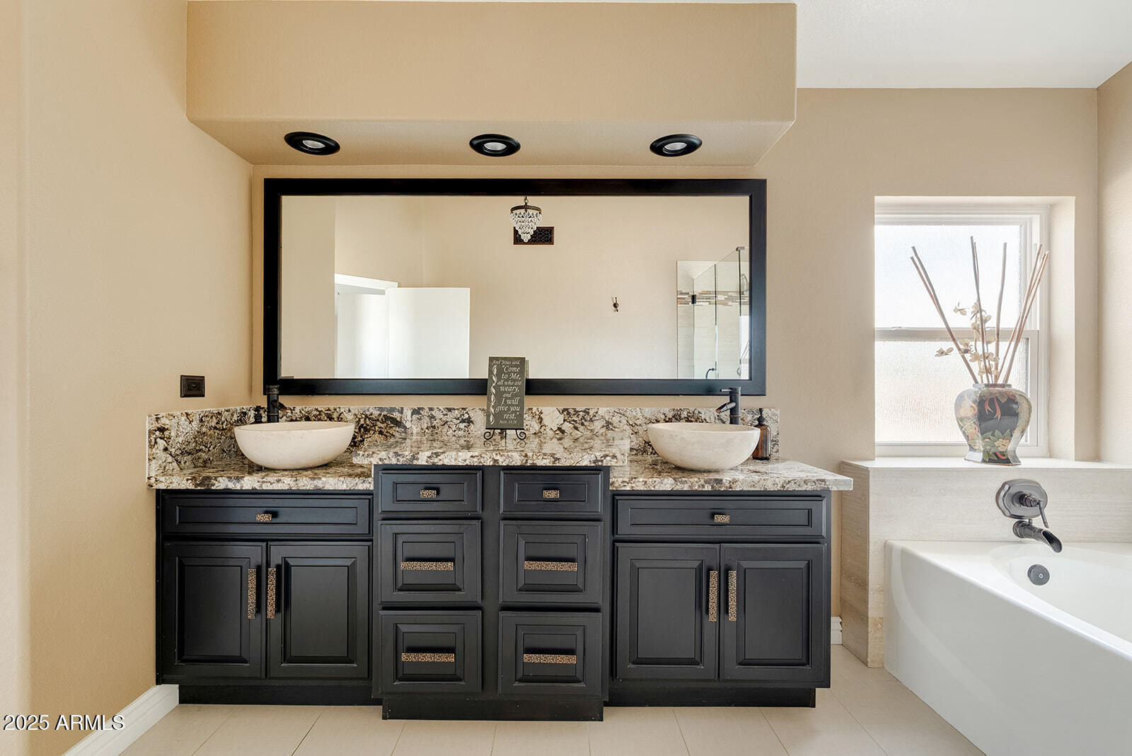 2822 E Muirwood Drive