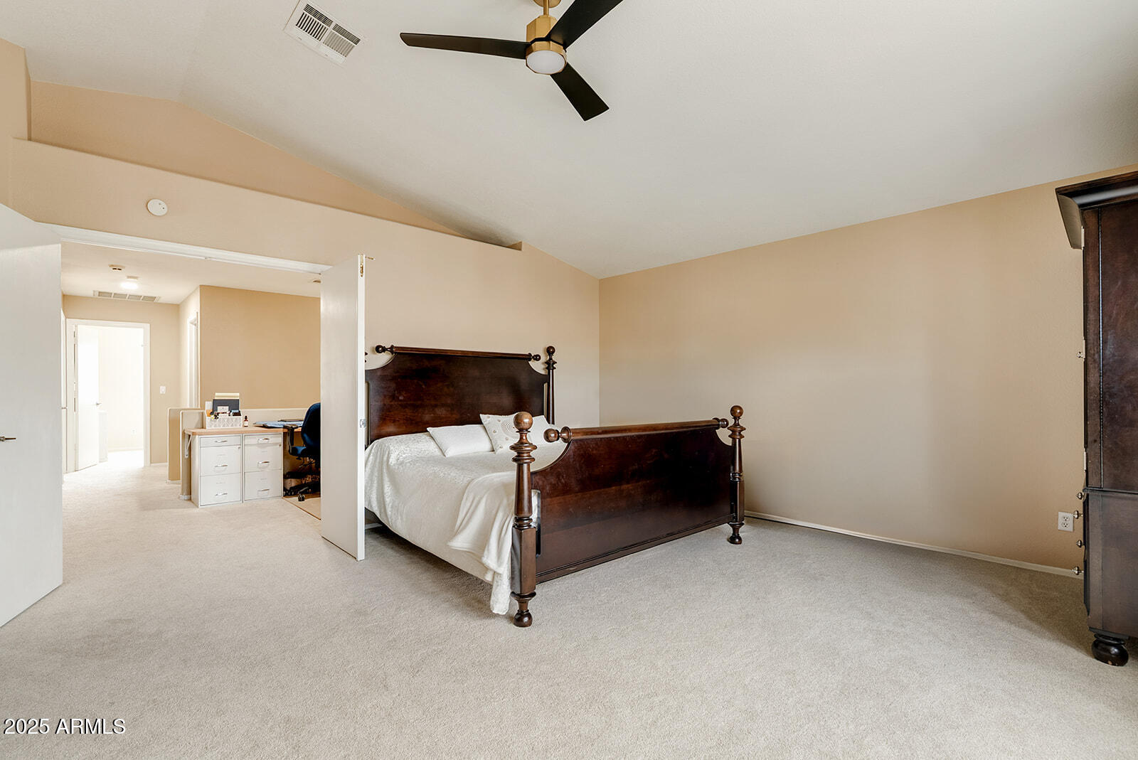 2822 E Muirwood Drive