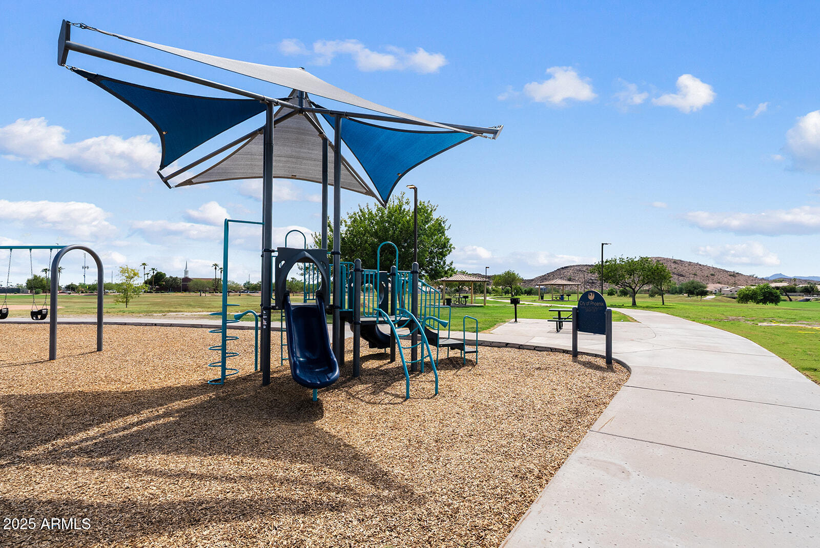 2822 E Muirwood Drive