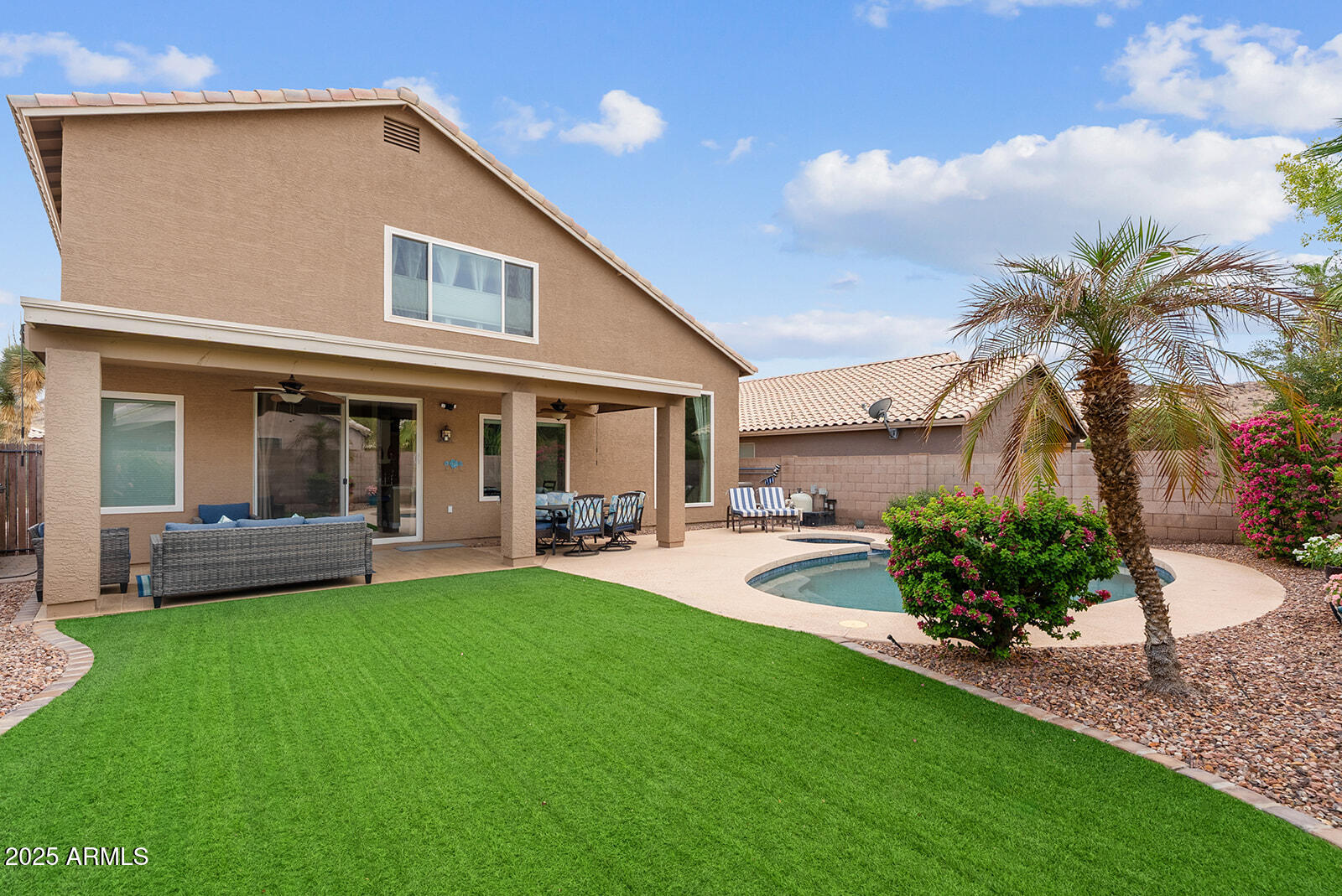 2822 E Muirwood Drive