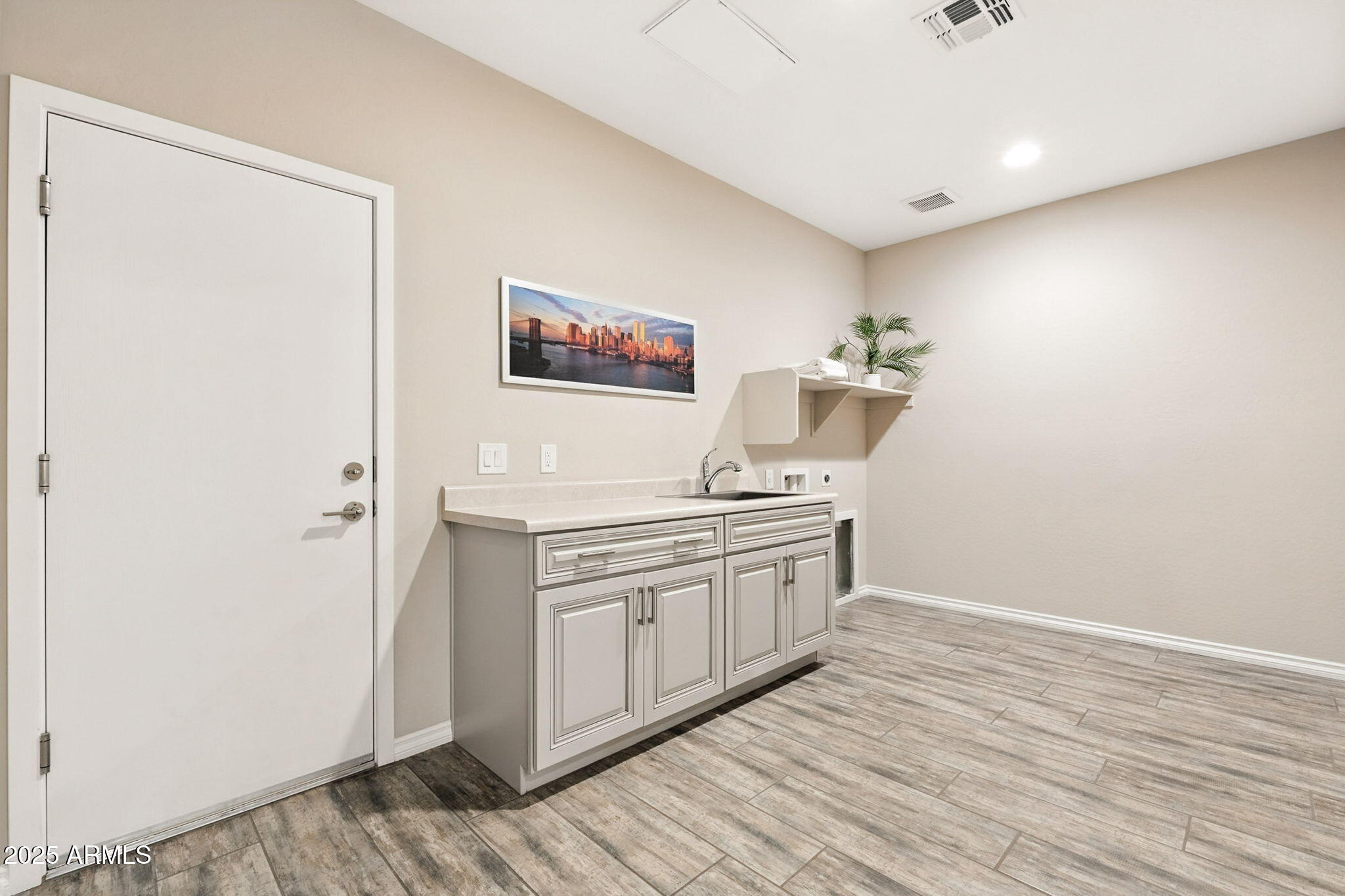 280 E WATERMELON Lane