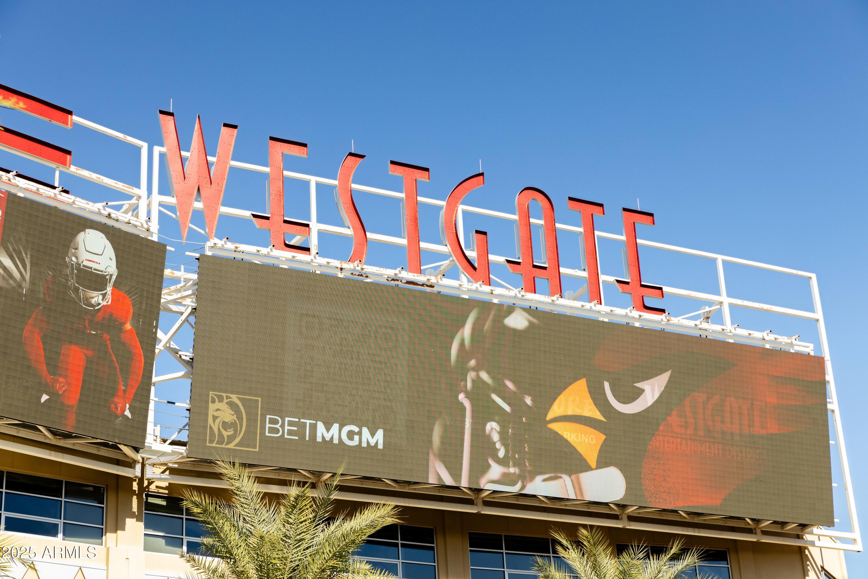 8949 W SAN JUAN Avenue