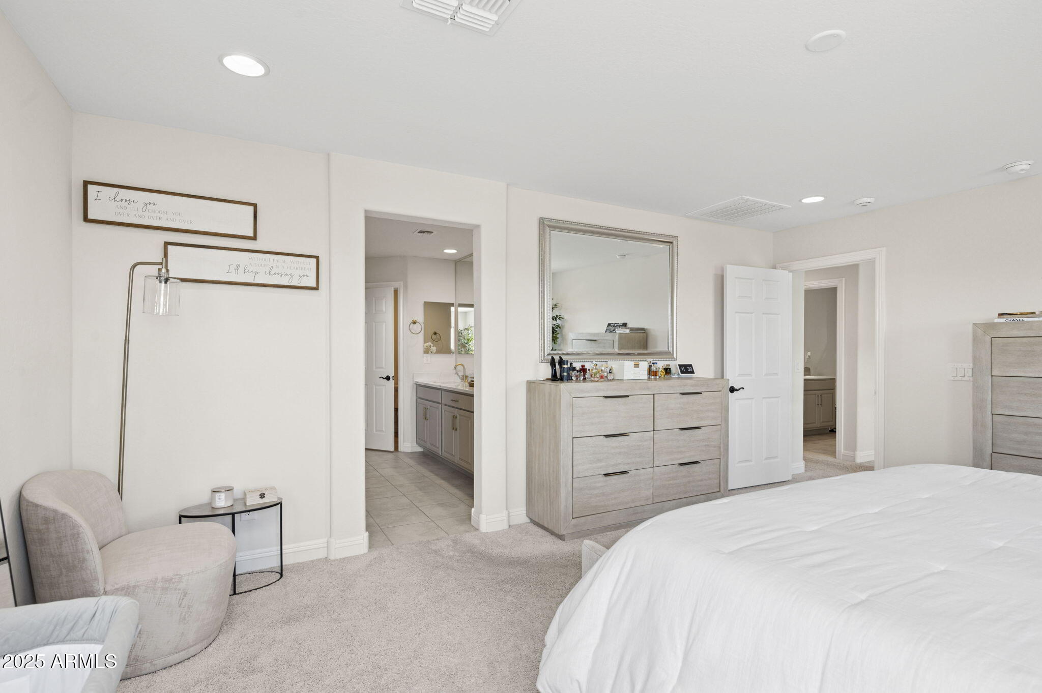 8949 W SAN JUAN Avenue