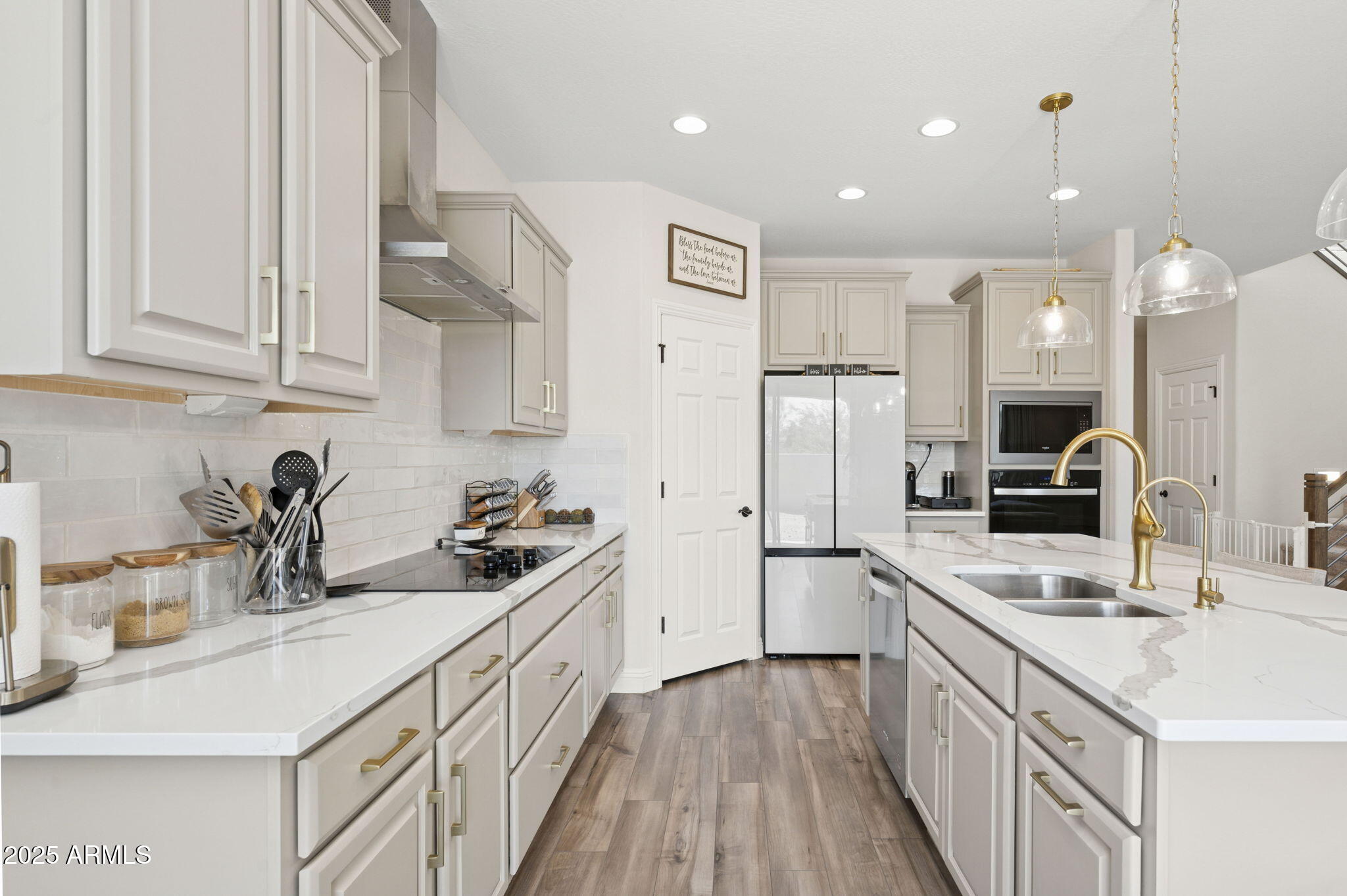 8949 W SAN JUAN Avenue