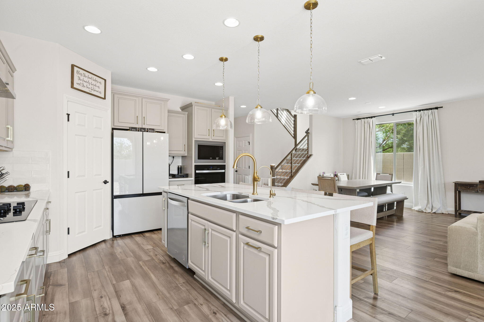 8949 W SAN JUAN Avenue