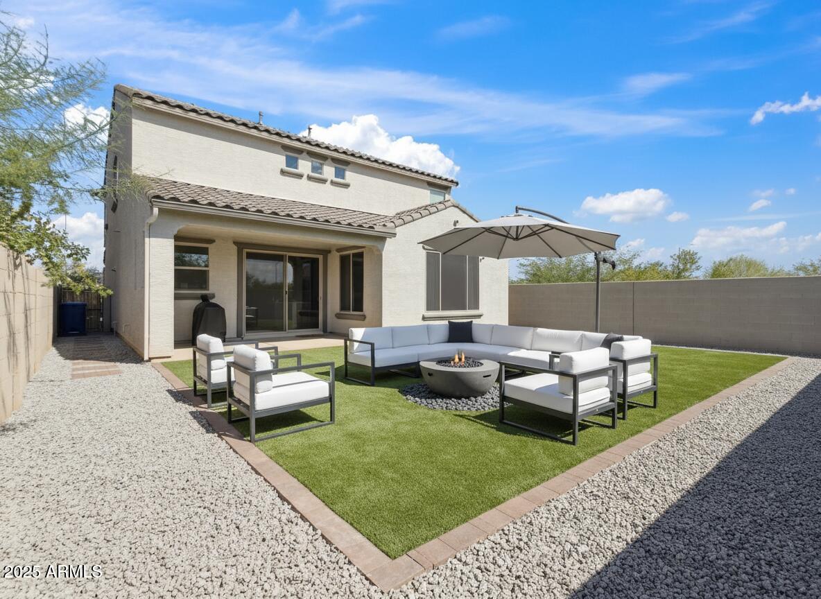 8949 W SAN JUAN Avenue