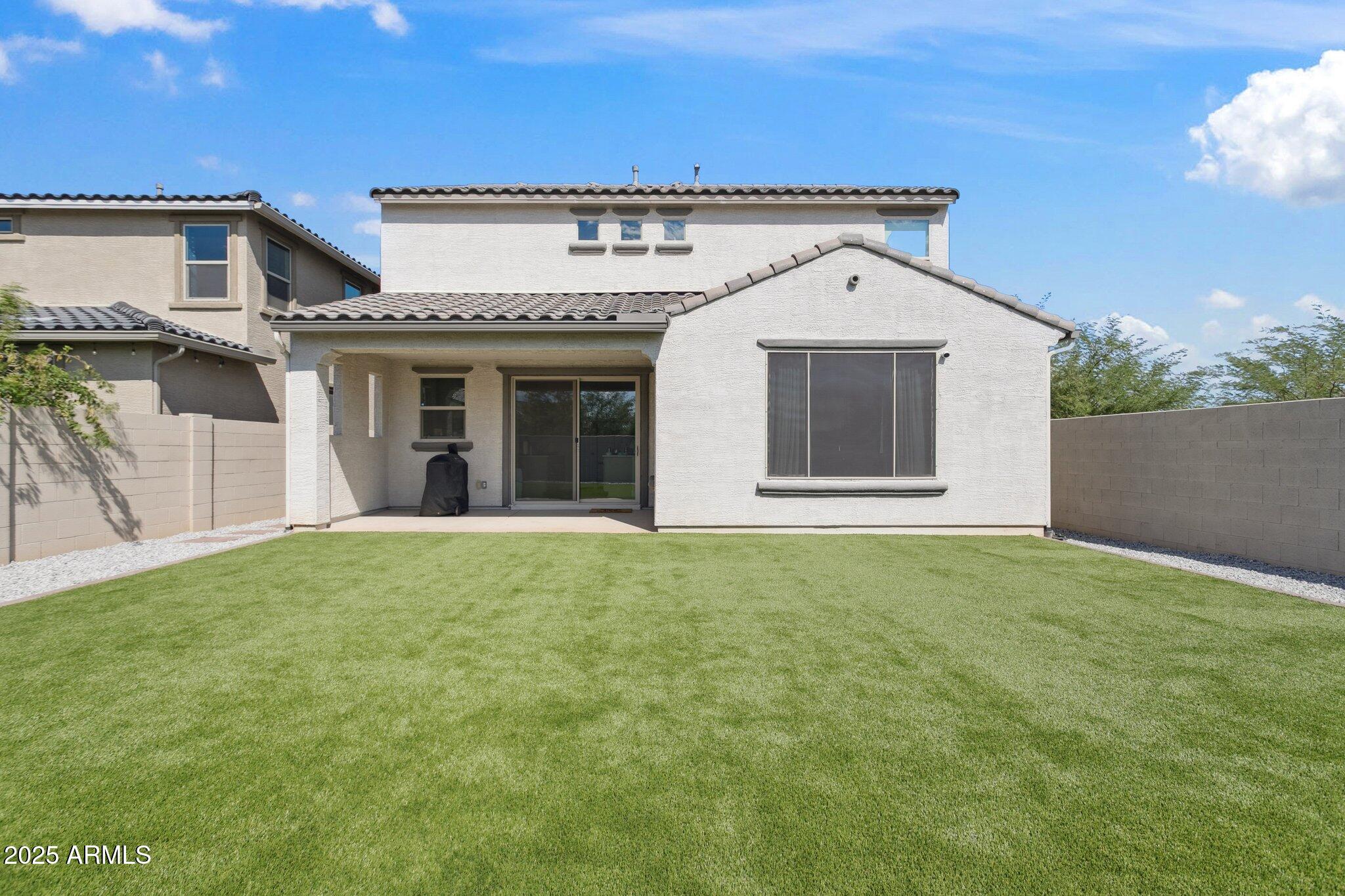 8949 W SAN JUAN Avenue