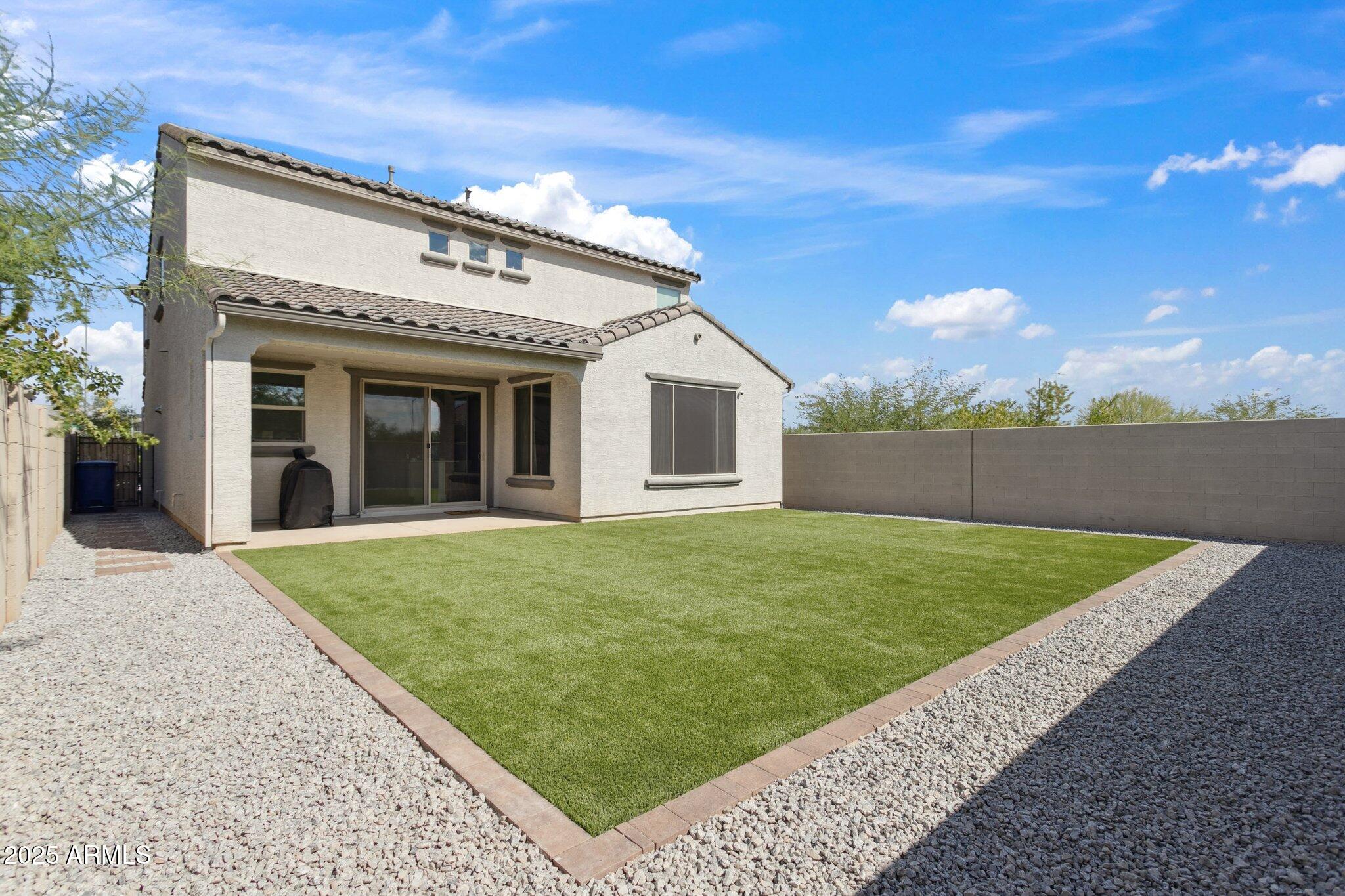 8949 W SAN JUAN Avenue