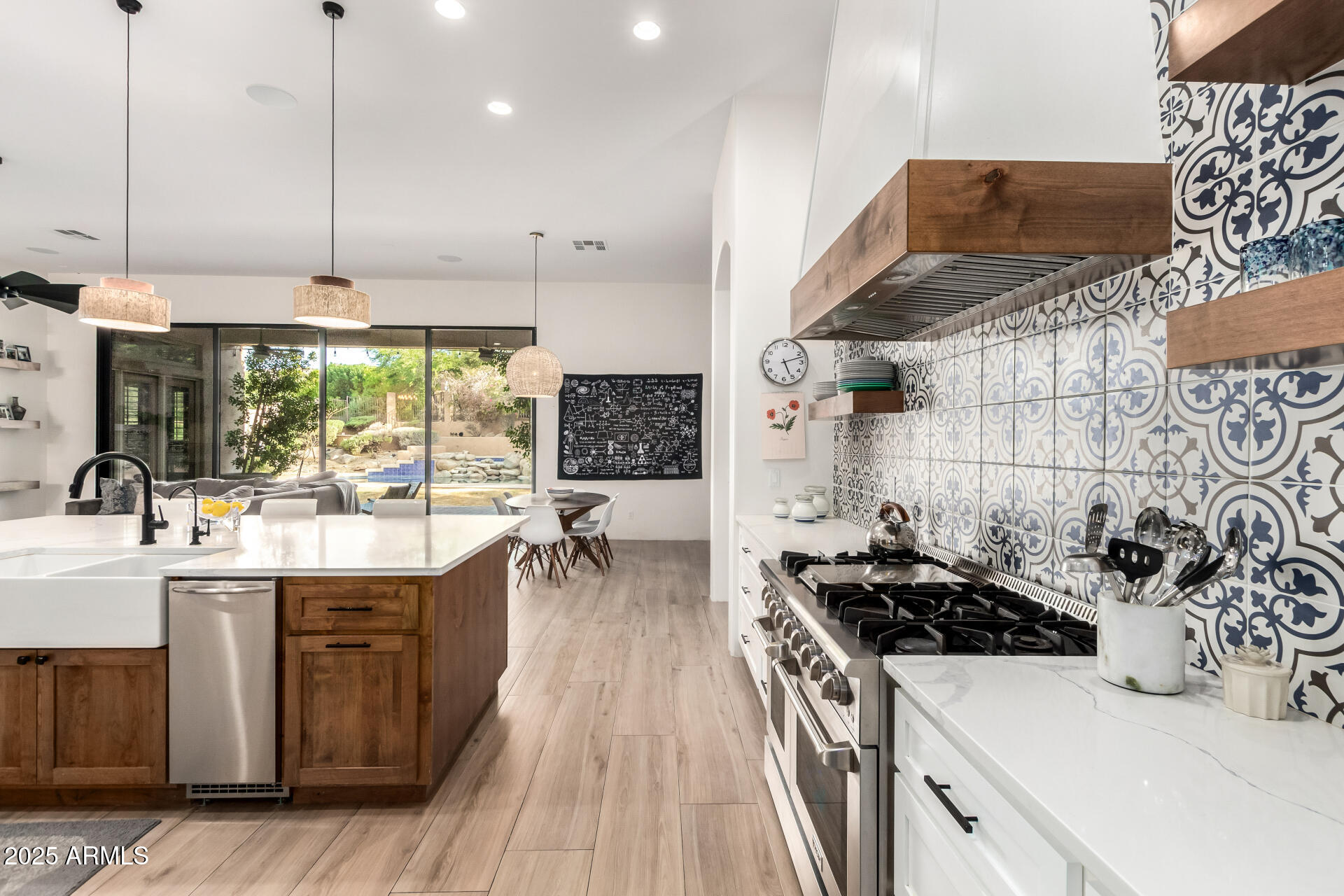 1611 W PEARCE Road