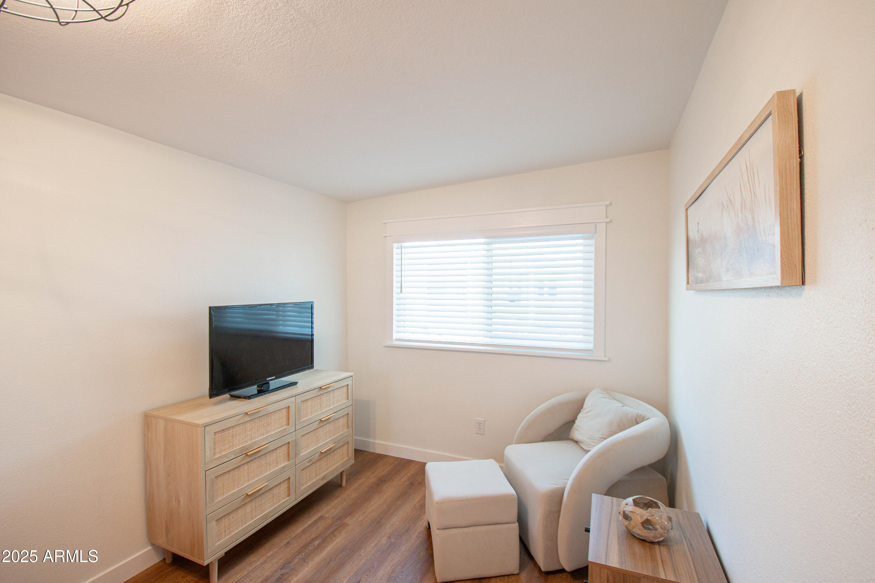 5735 E MCDOWELL Road, 129