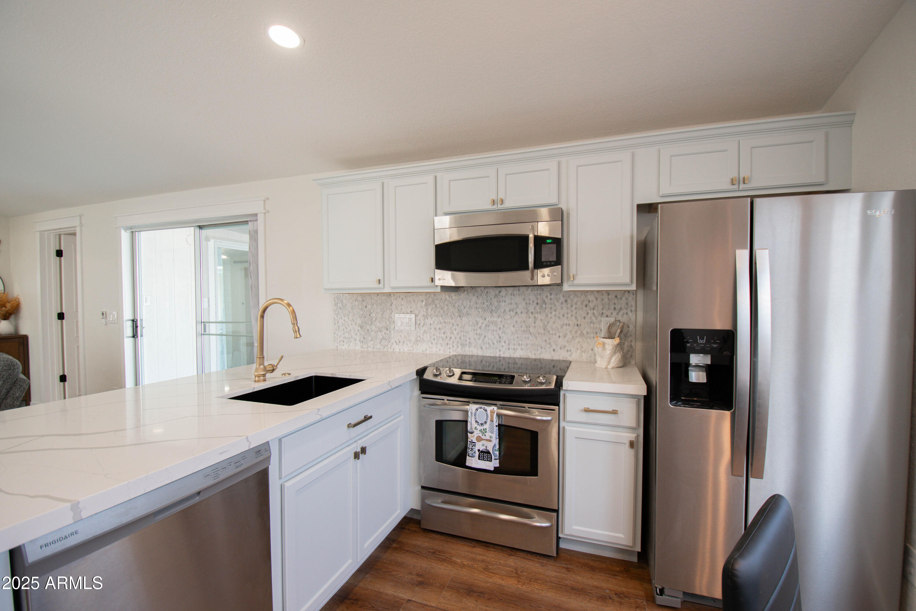 5735 E MCDOWELL Road, 129