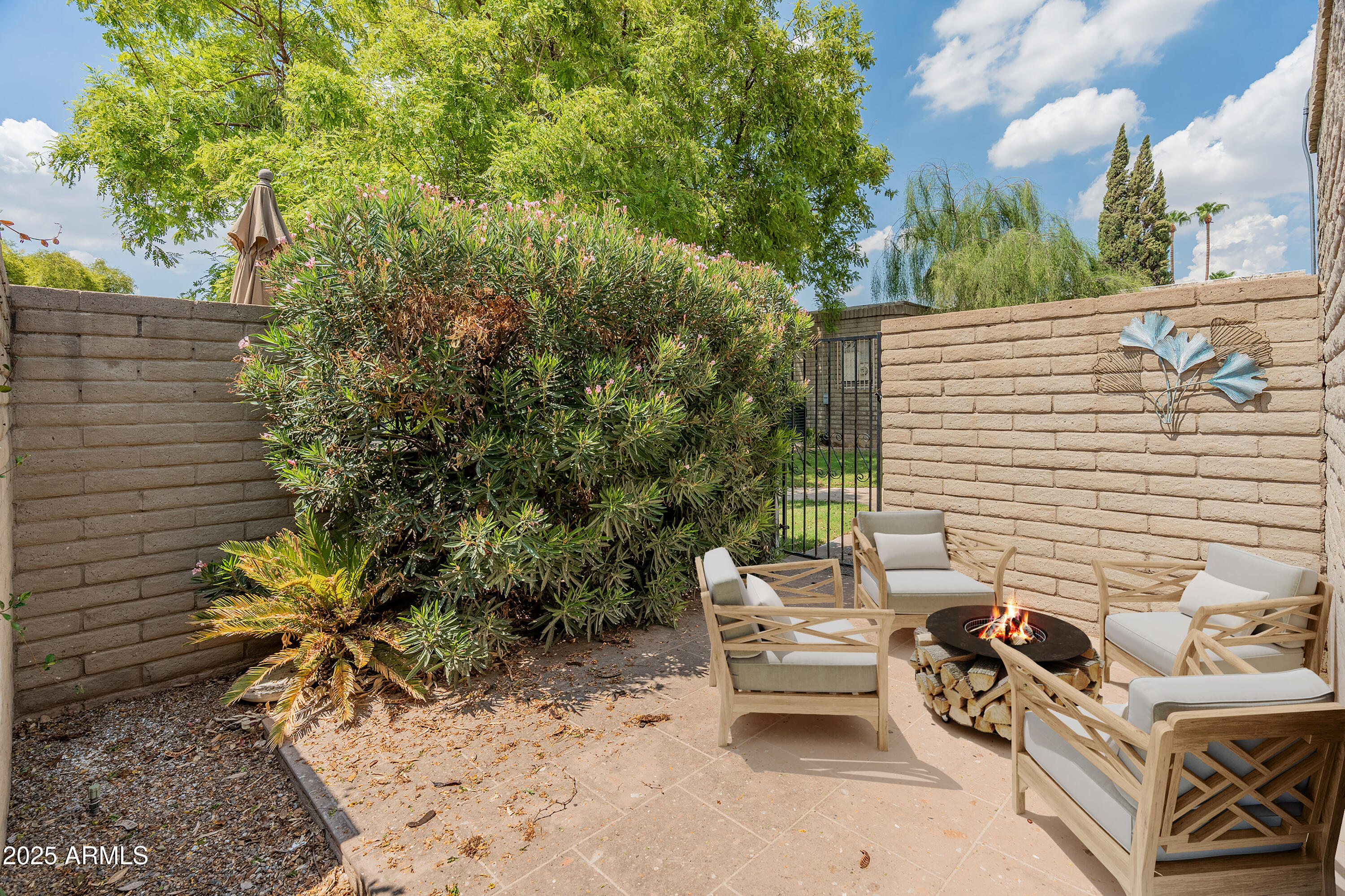 4800 N 68TH Street, 292