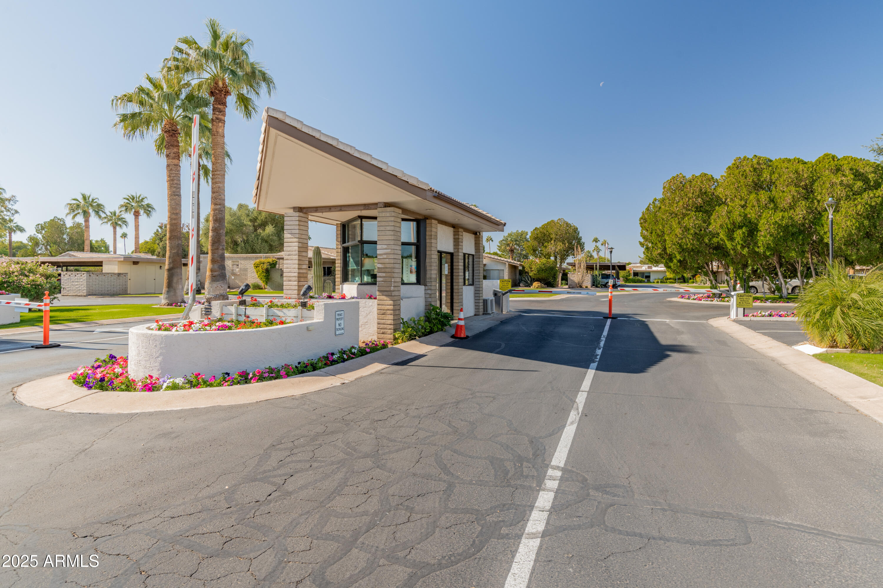 4800 N 68TH Street, 292